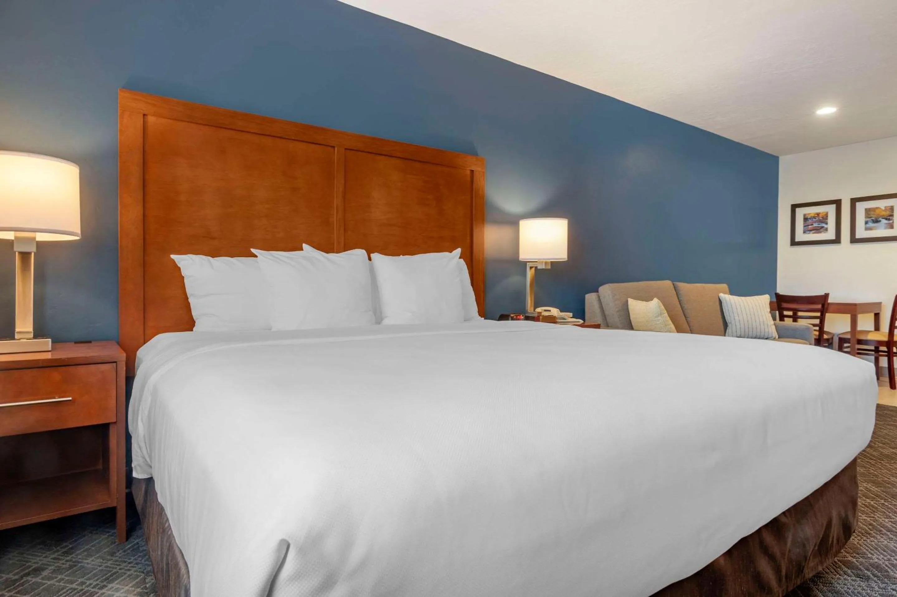 Bedroom, Bed in Comfort Inn & Suites Beaver - Interstate 15 North