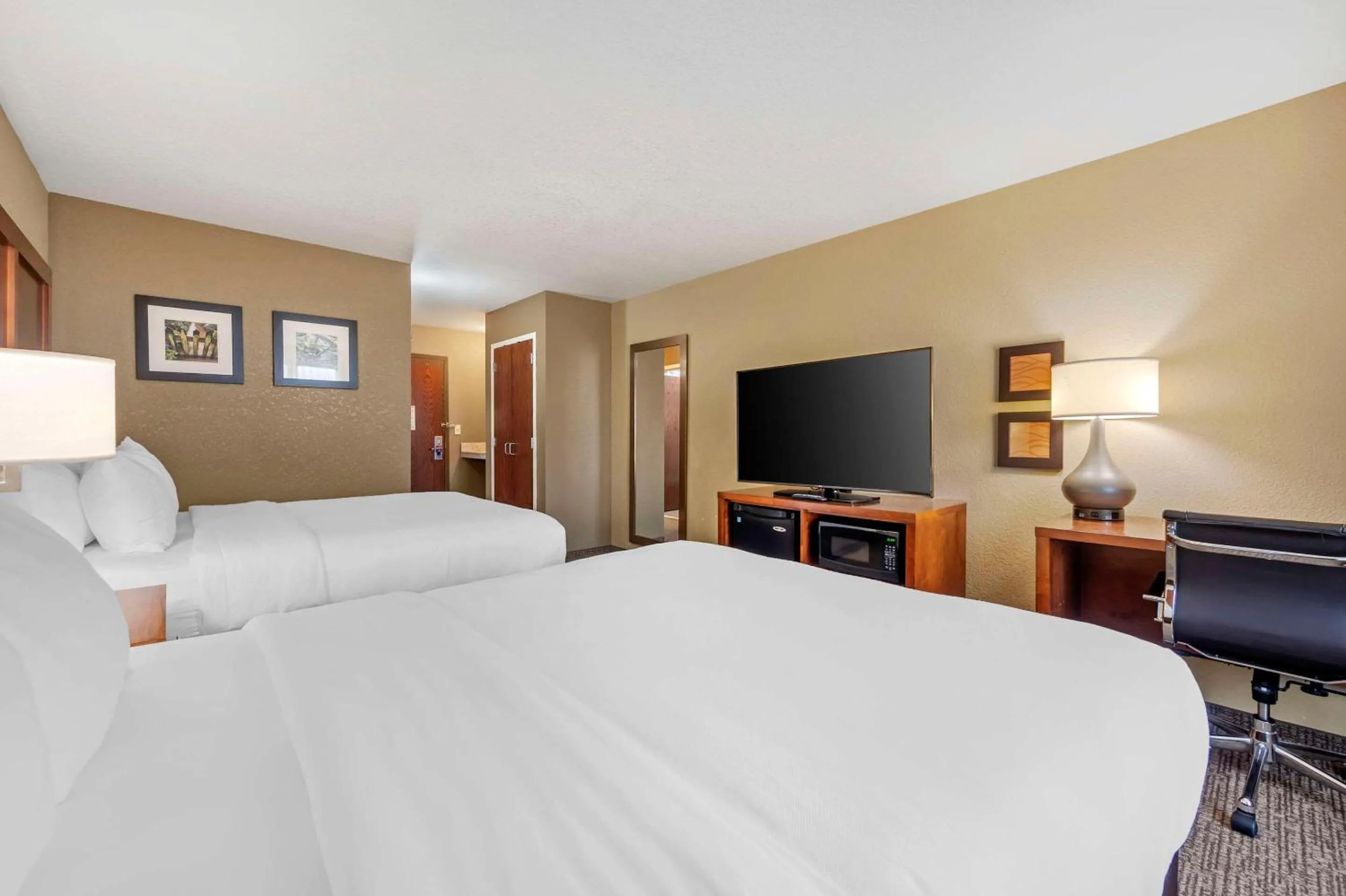 Bedroom, Bed in Comfort Inn & Suites
