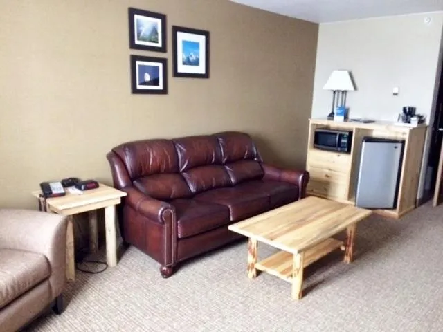 The Antler Lodge - Gardiner