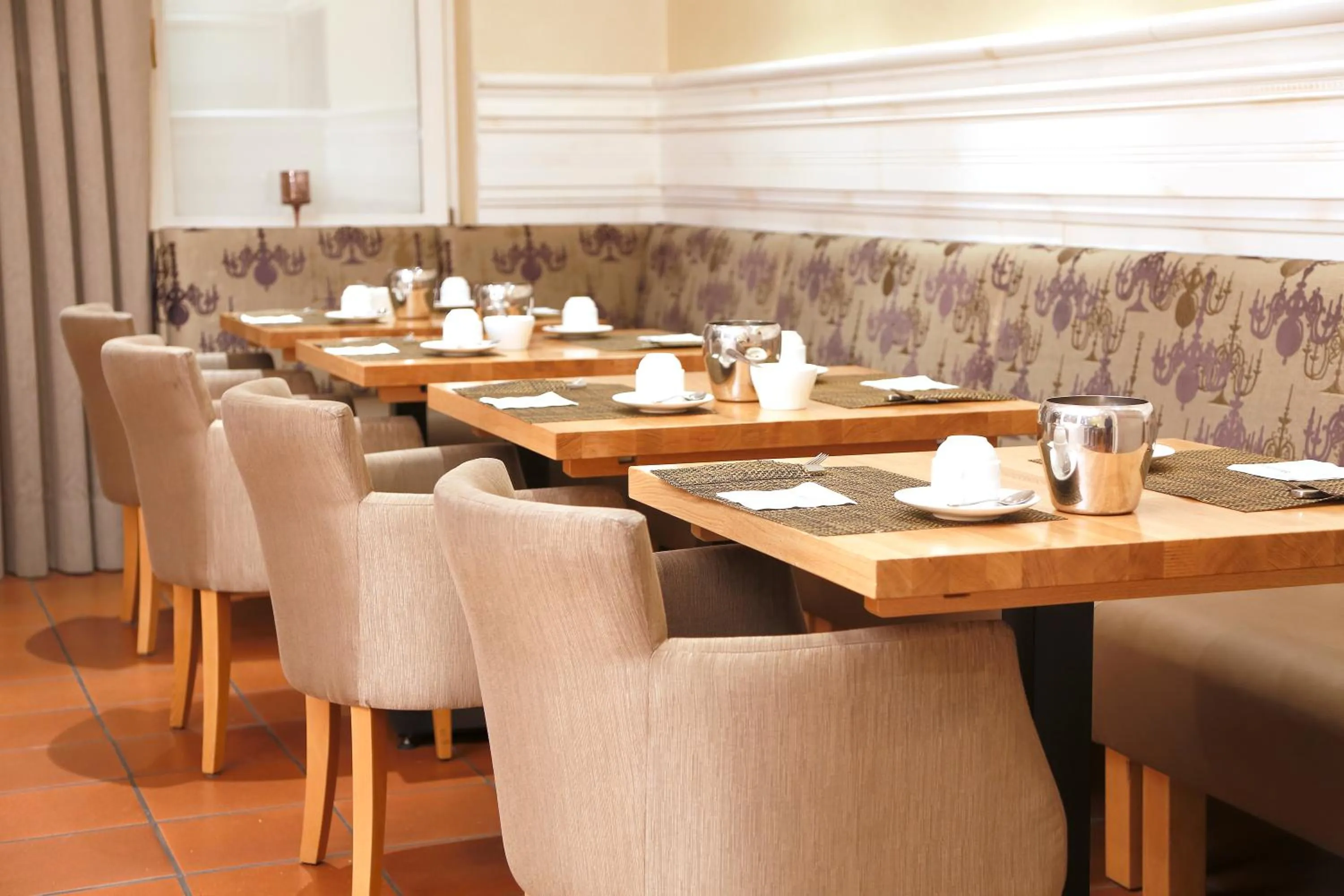 Restaurant/places to eat in Blesius Garten