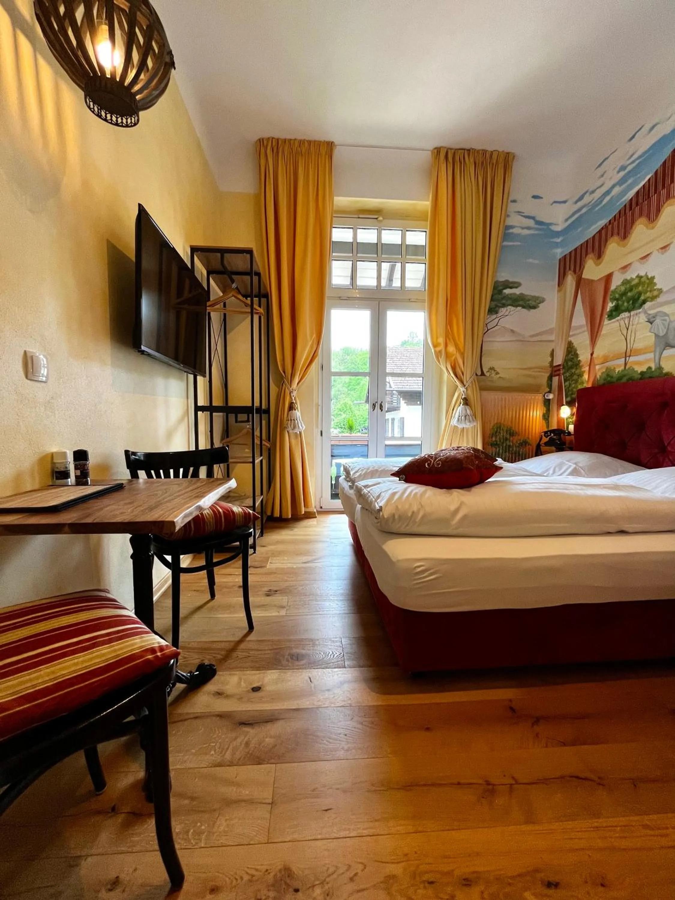 PARK VILLA zentral am Mittelrhein Zimmer&Apartments Self check in Aparthotel