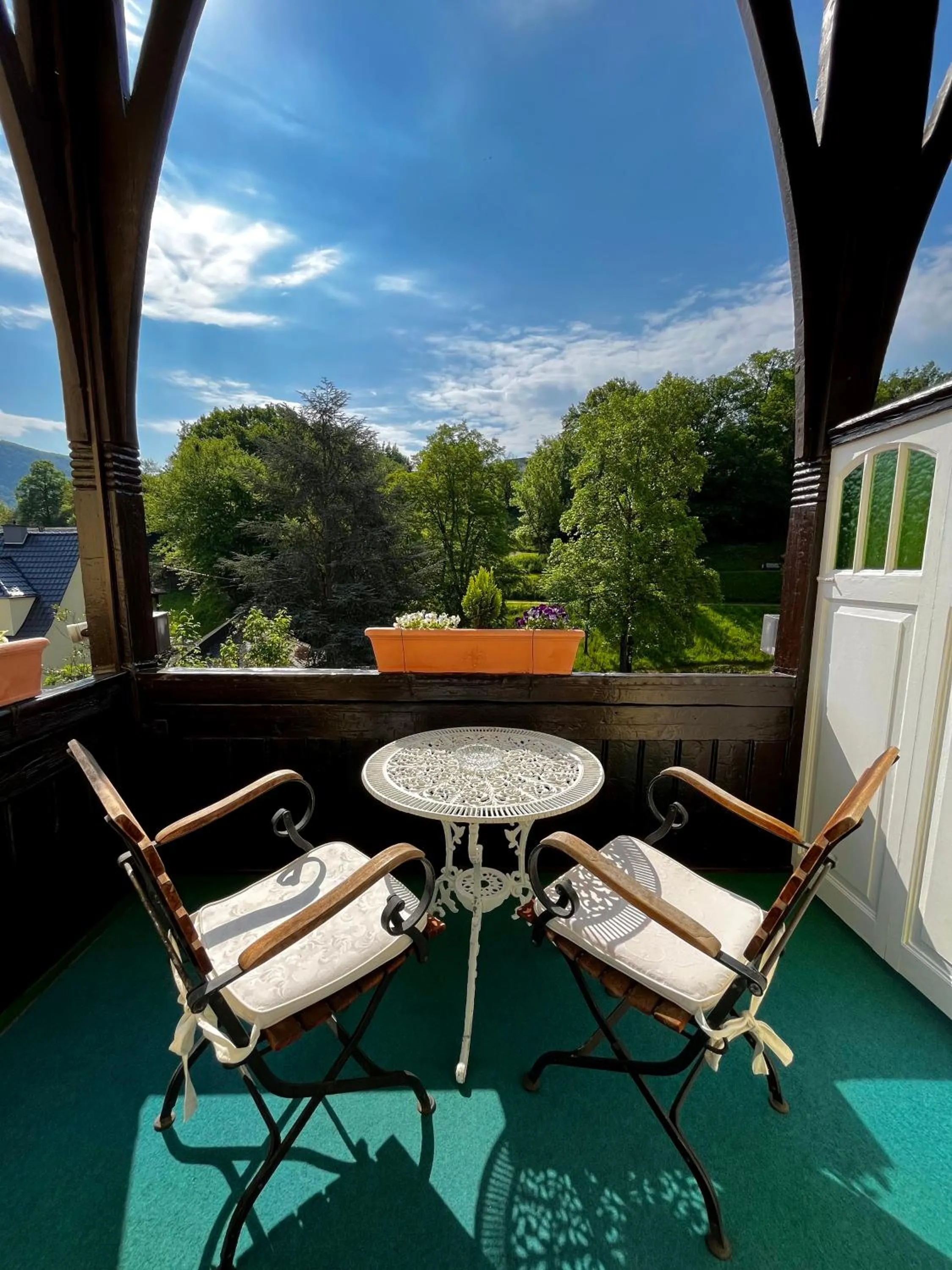 Balcony/Terrace in PARK VILLA zentral am Mittelrhein Zimmer&Apartments Self check in Aparthotel