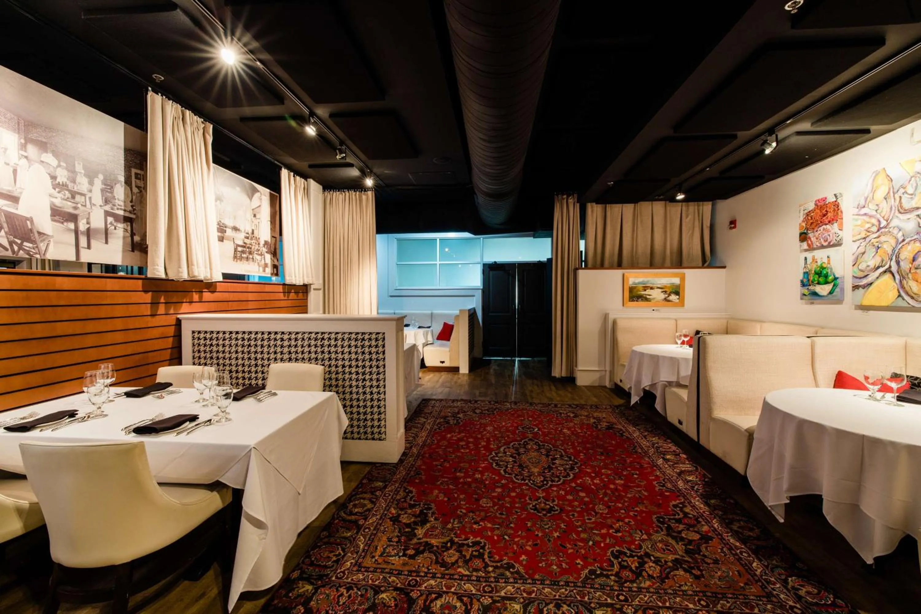 Lounge or bar in Hotel Florence, Tapestry Collection by Hilton