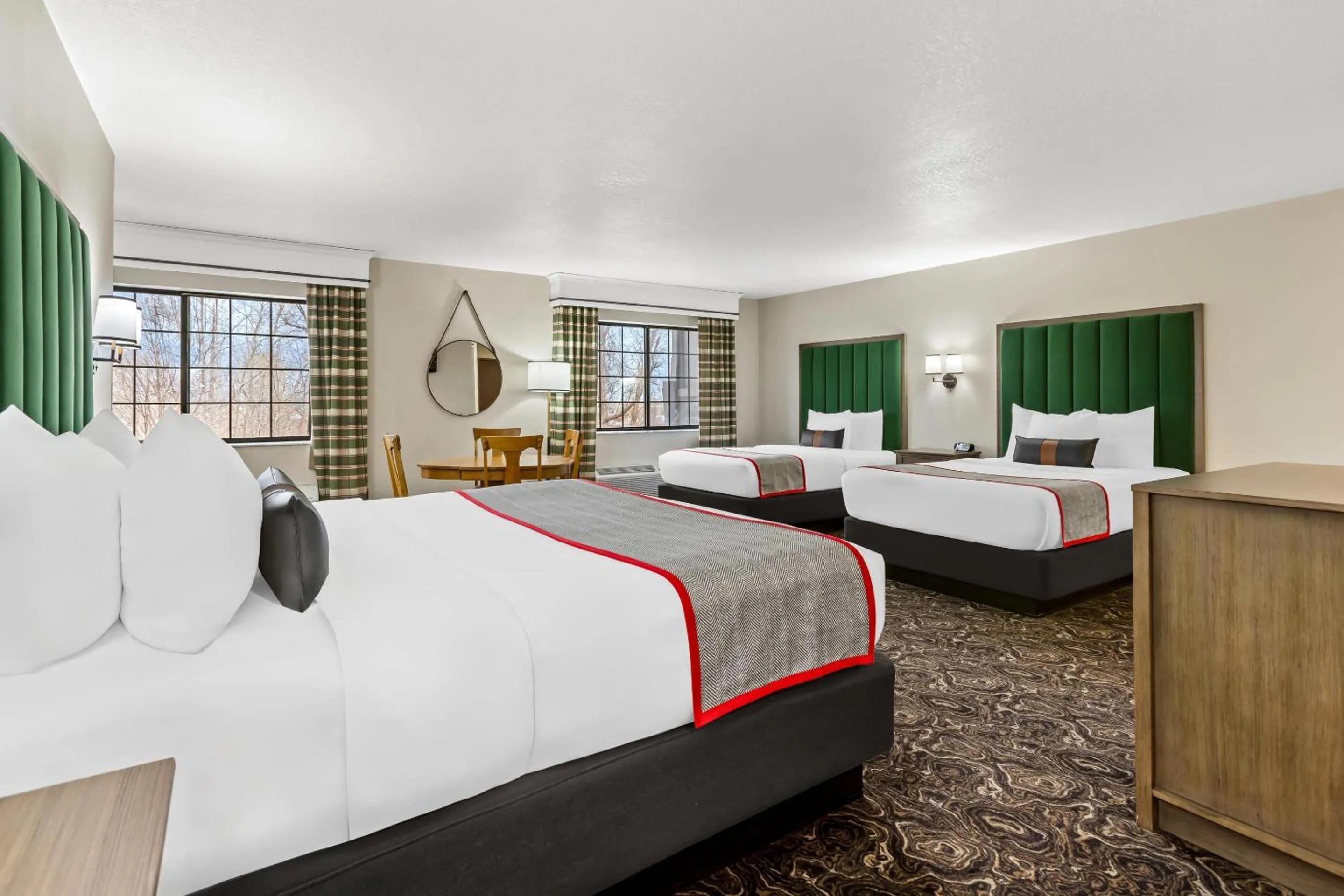 Bedroom, Bed in Lumber Jack Lodge, an Ascend Collection Hotel