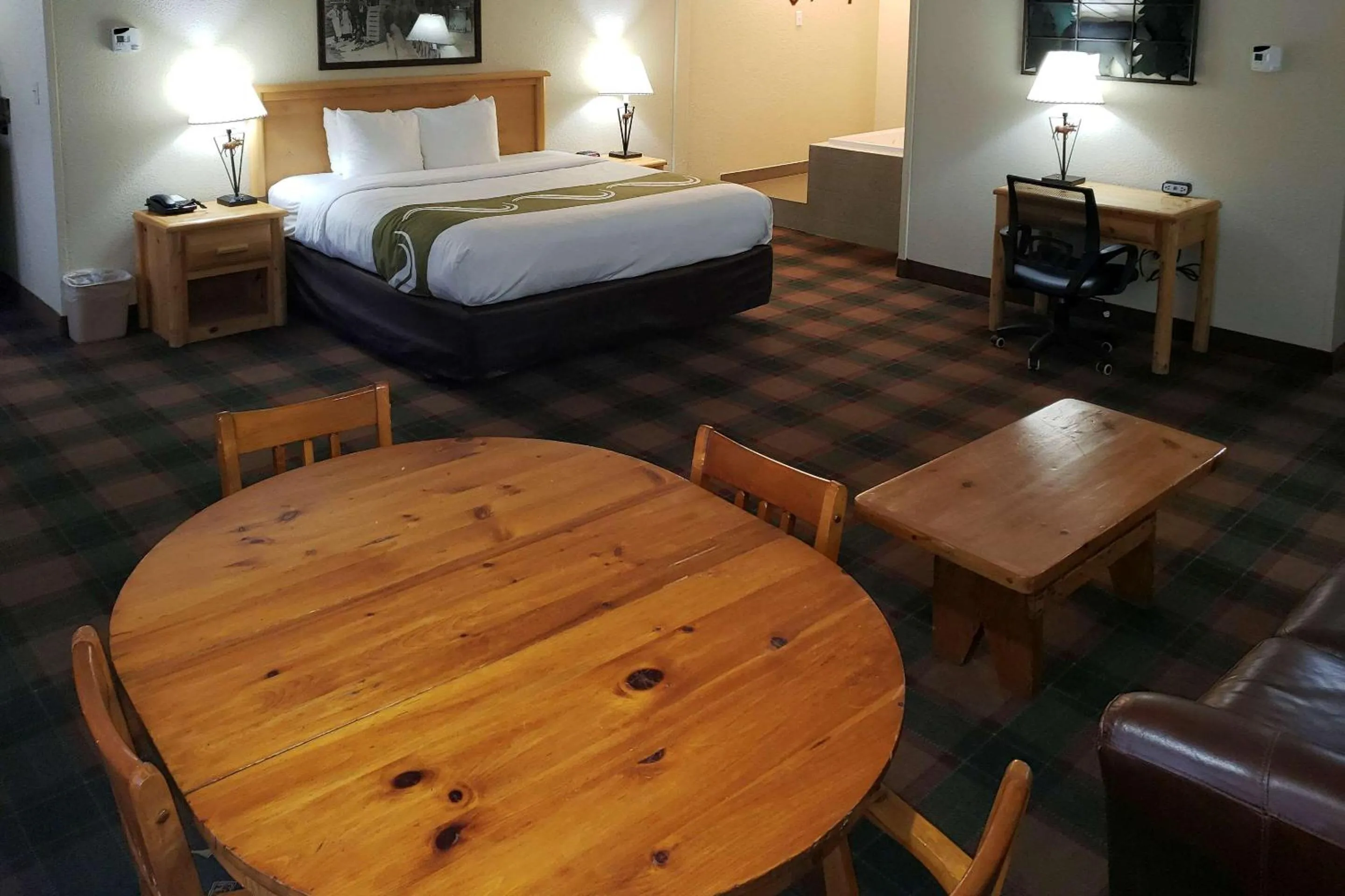 Bedroom, Bed in Lumber Jack Lodge, an Ascend Collection Hotel