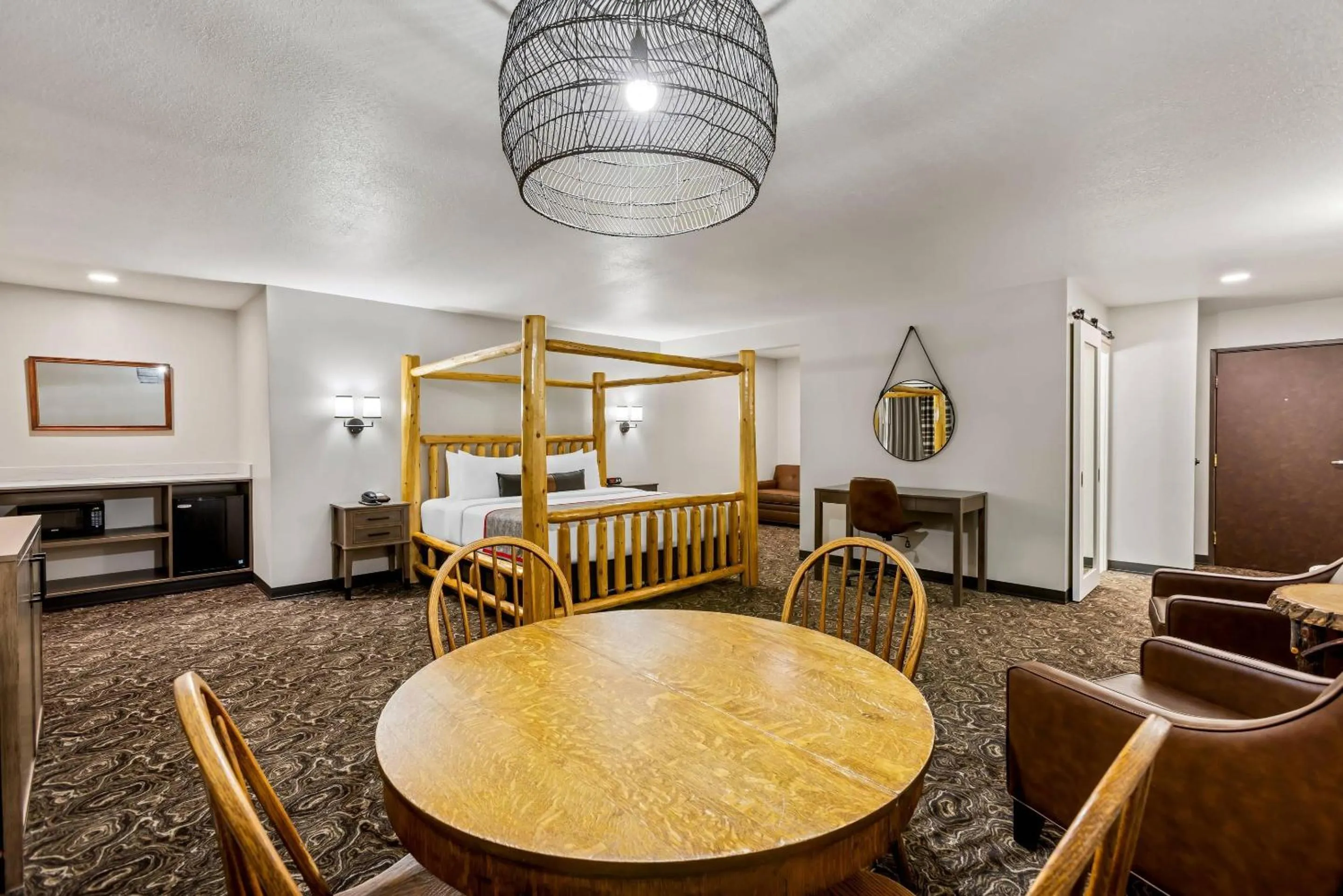 Bedroom in Lumber Jack Lodge, an Ascend Collection Hotel