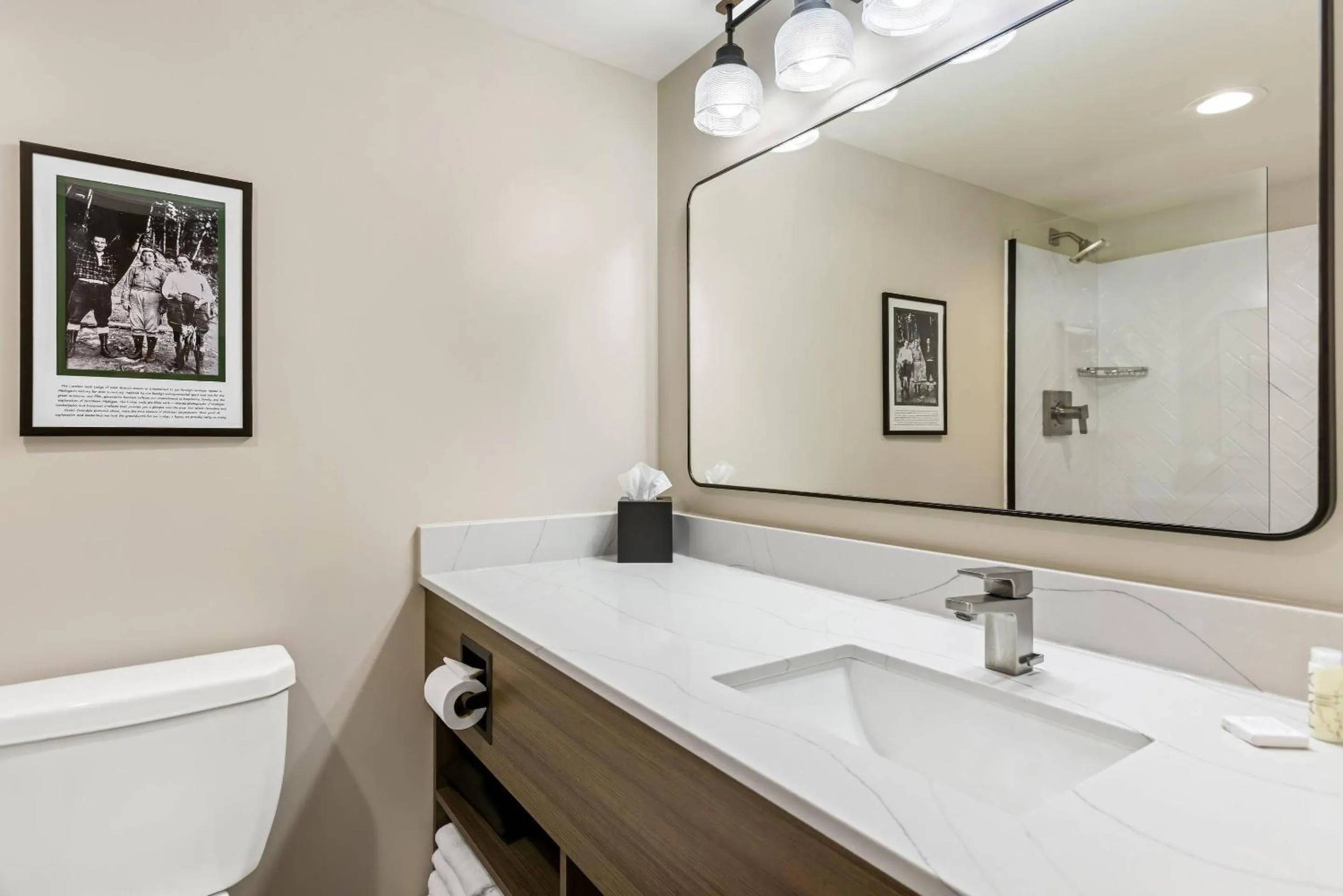 Bedroom in Lumber Jack Lodge, an Ascend Collection Hotel