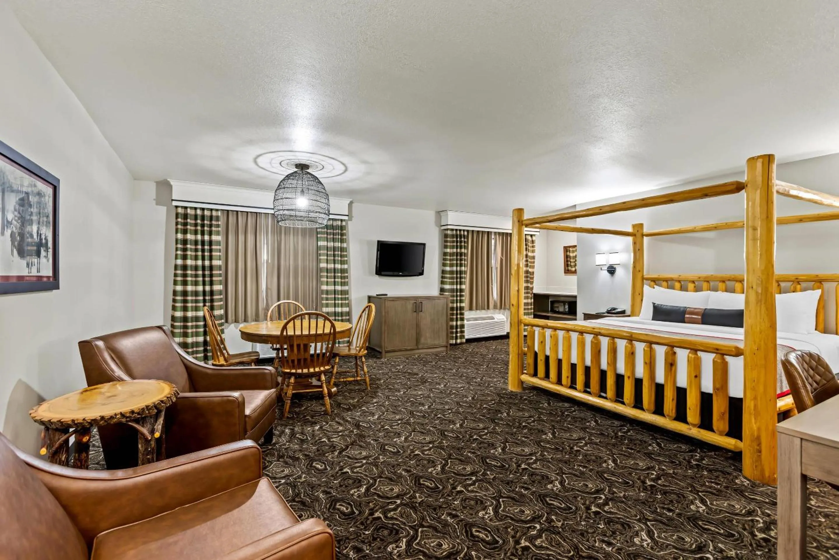 Bedroom, Bed in Lumber Jack Lodge, an Ascend Collection Hotel