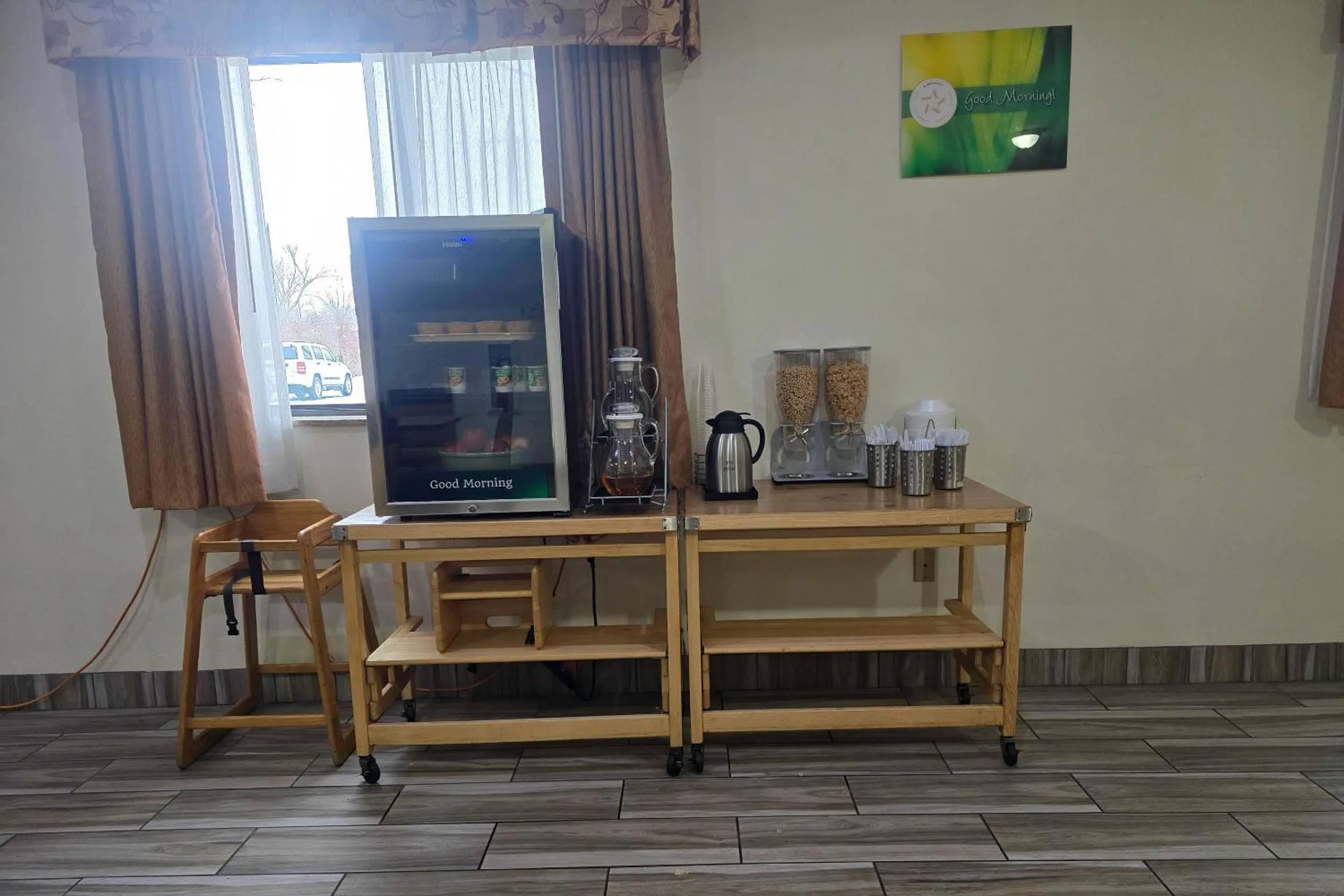 Breakfast in Quality Inn Durand I-69