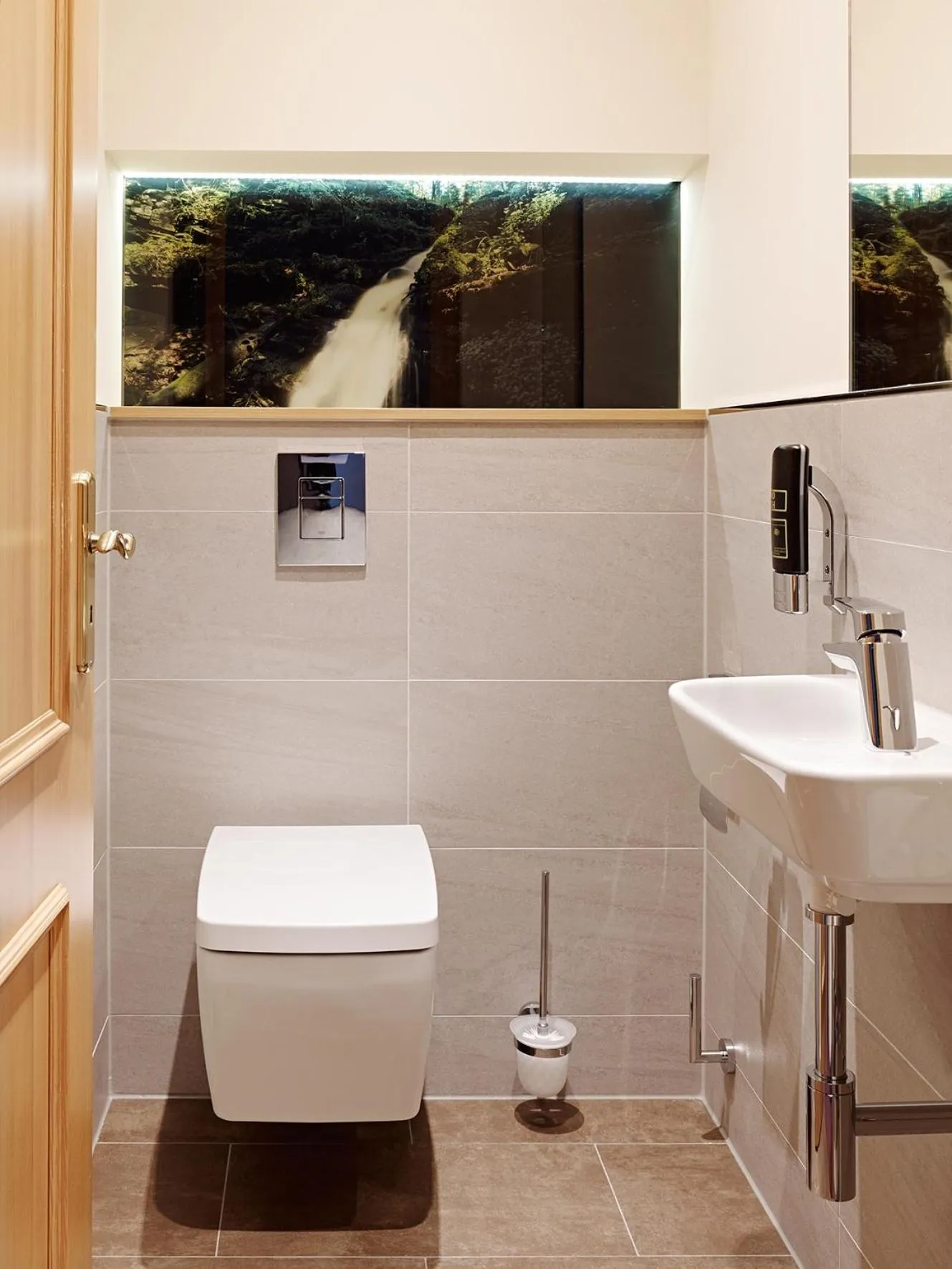 Bathroom in Schwarzwald Wellnesshotel SAIGERHÖH I Spa Golf & Wandern über dem Titisee