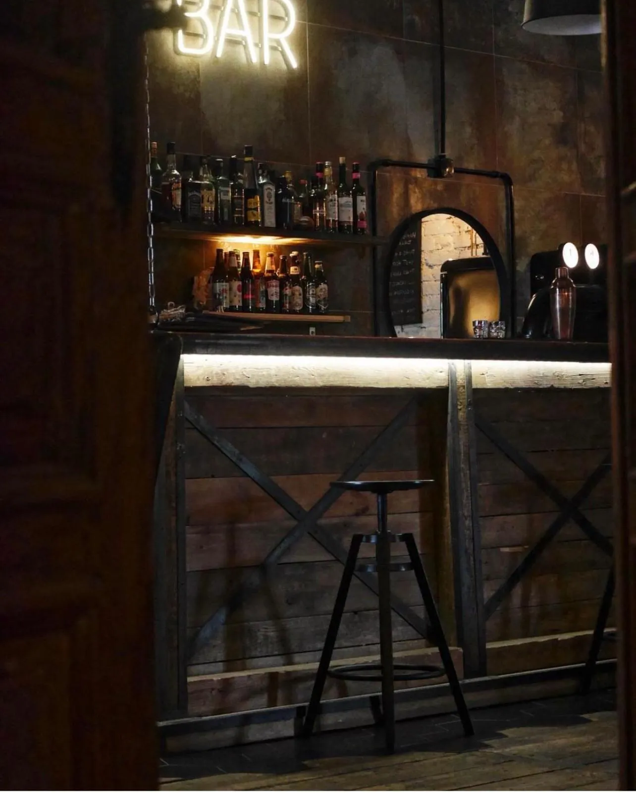 Lounge or bar in design LOFT 22