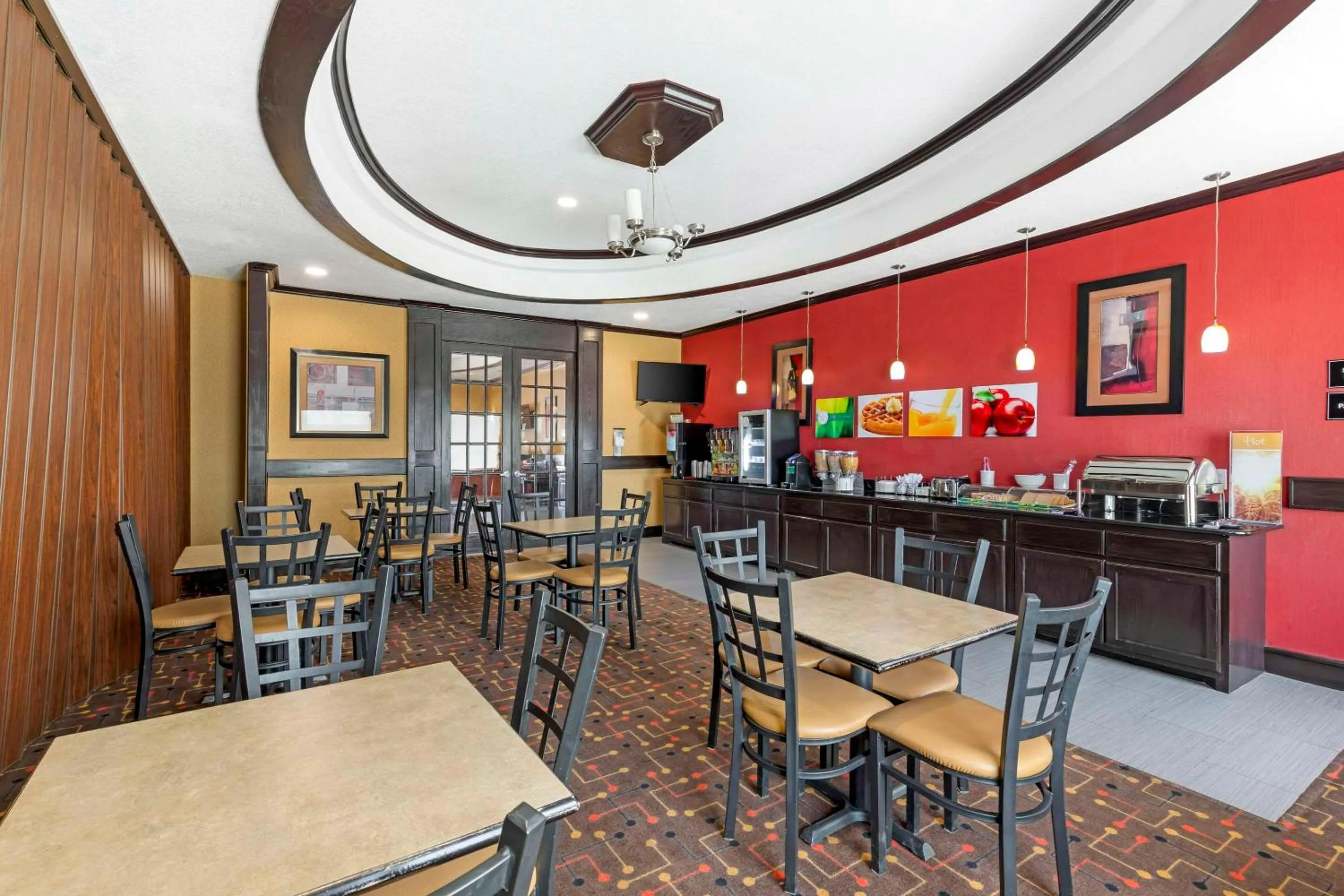 Breakfast in Quality Inn and Suites Groesbeck