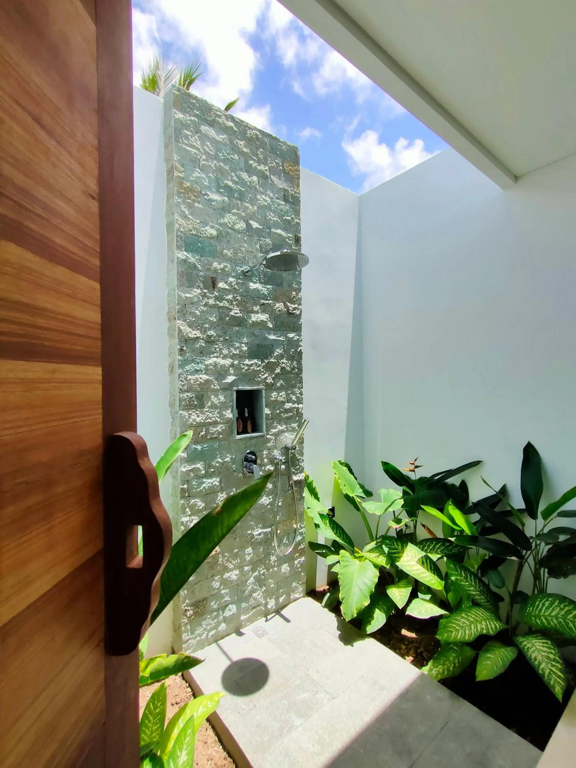 Shower in Kalea Villas