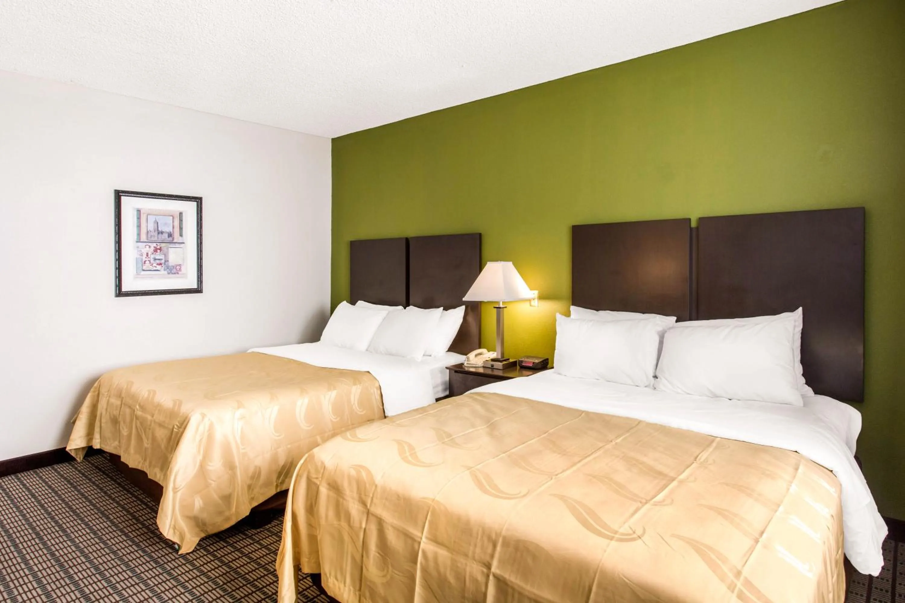 Bedroom, Bed in Quality Inn Stateline