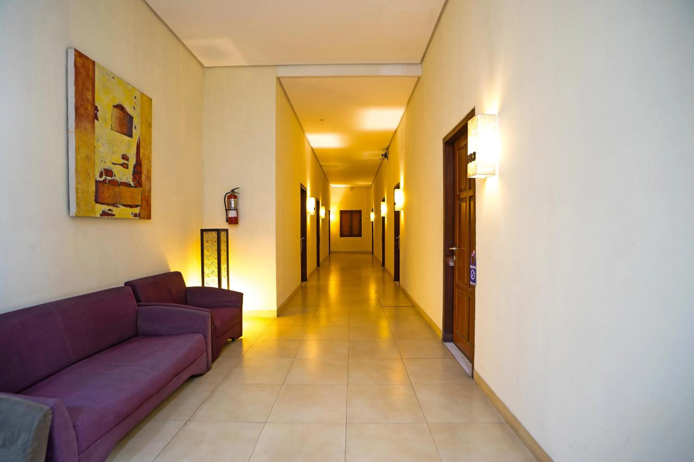 Area and facilities in Jambuluwuk Mansion Pakubuwono