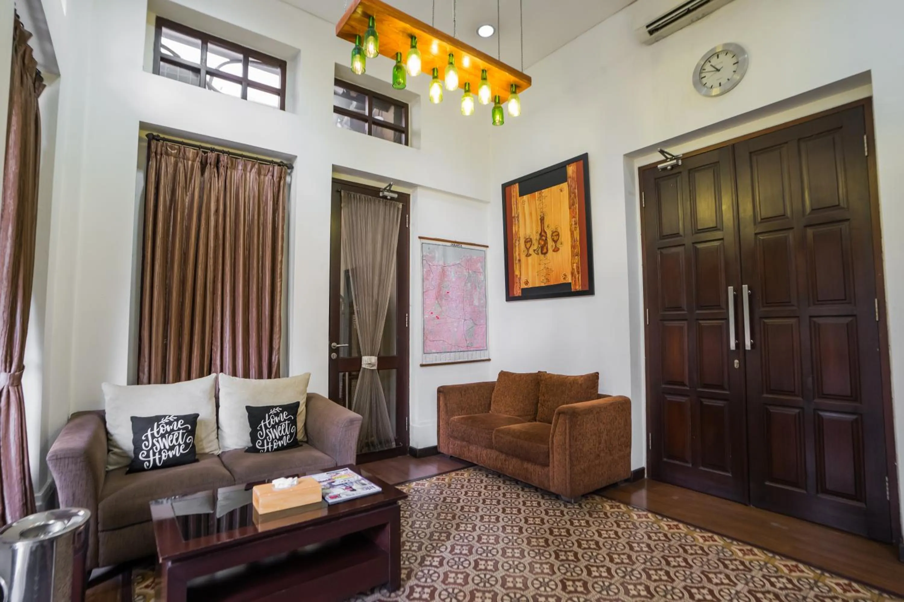 Facade/entrance in Jambuluwuk Heritage Menteng Suites