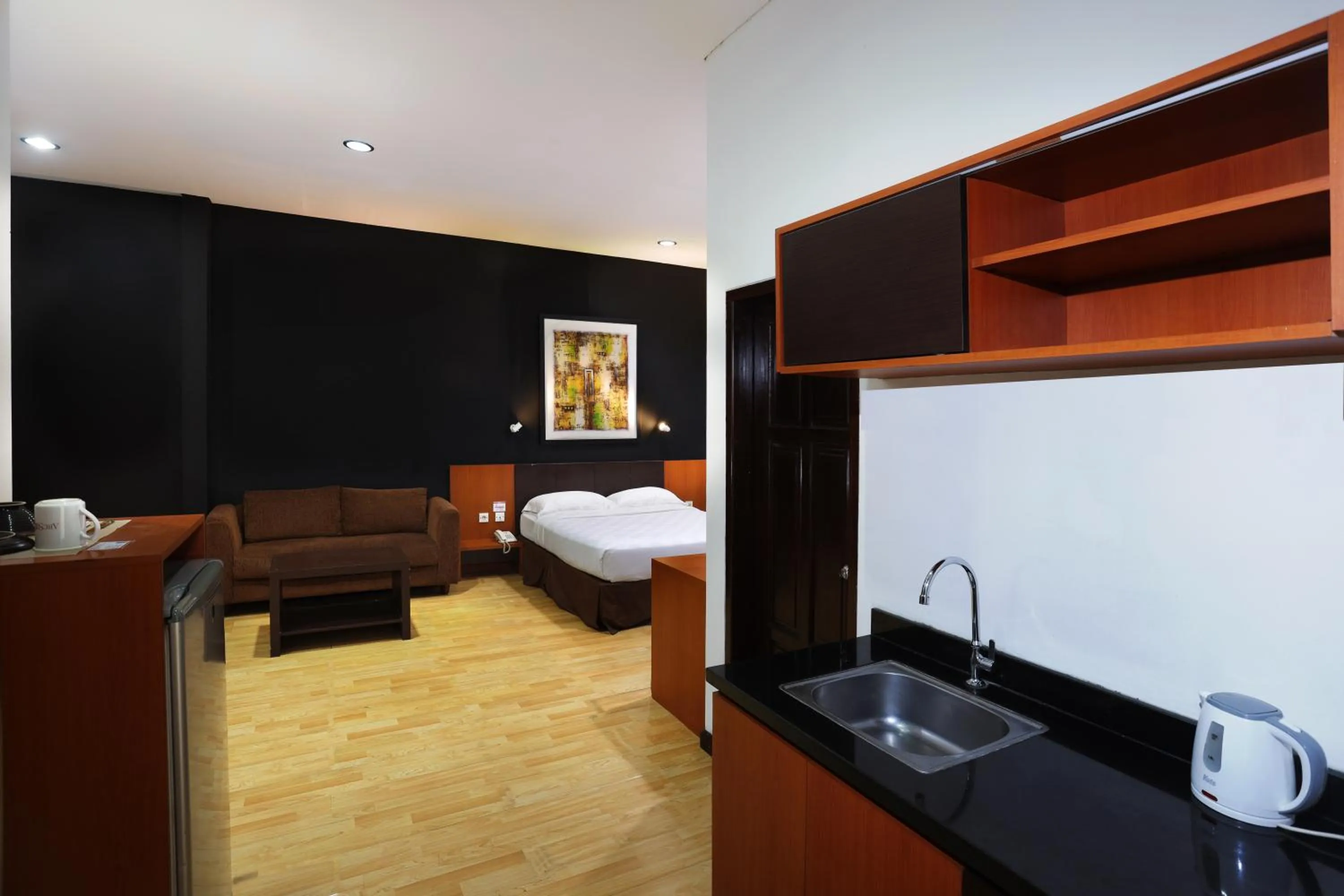 Bedroom, Bed in Jambuluwuk Heritage Menteng Suites