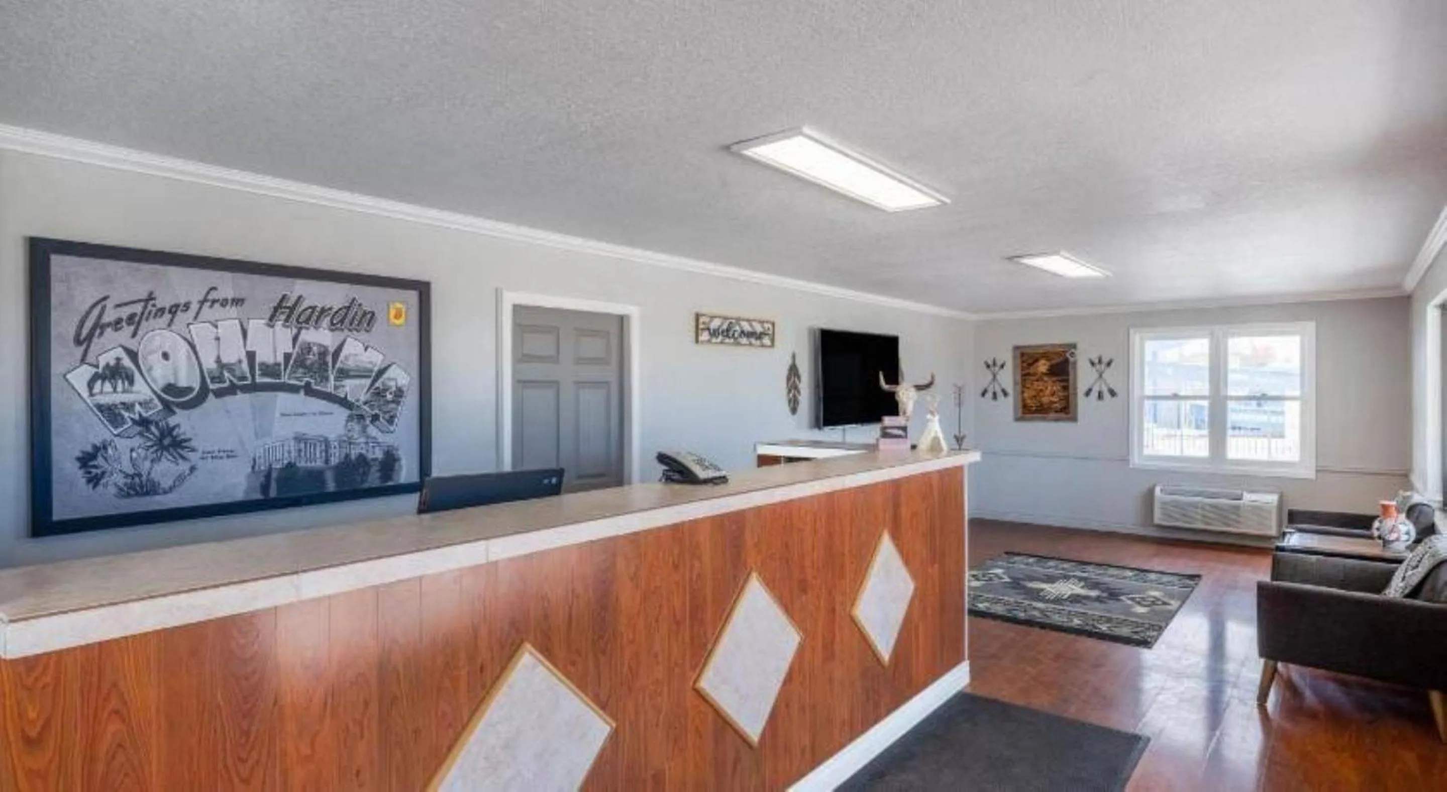 Lobby or reception in Hardin Lodge Little Bighorn Battlefield I-90
