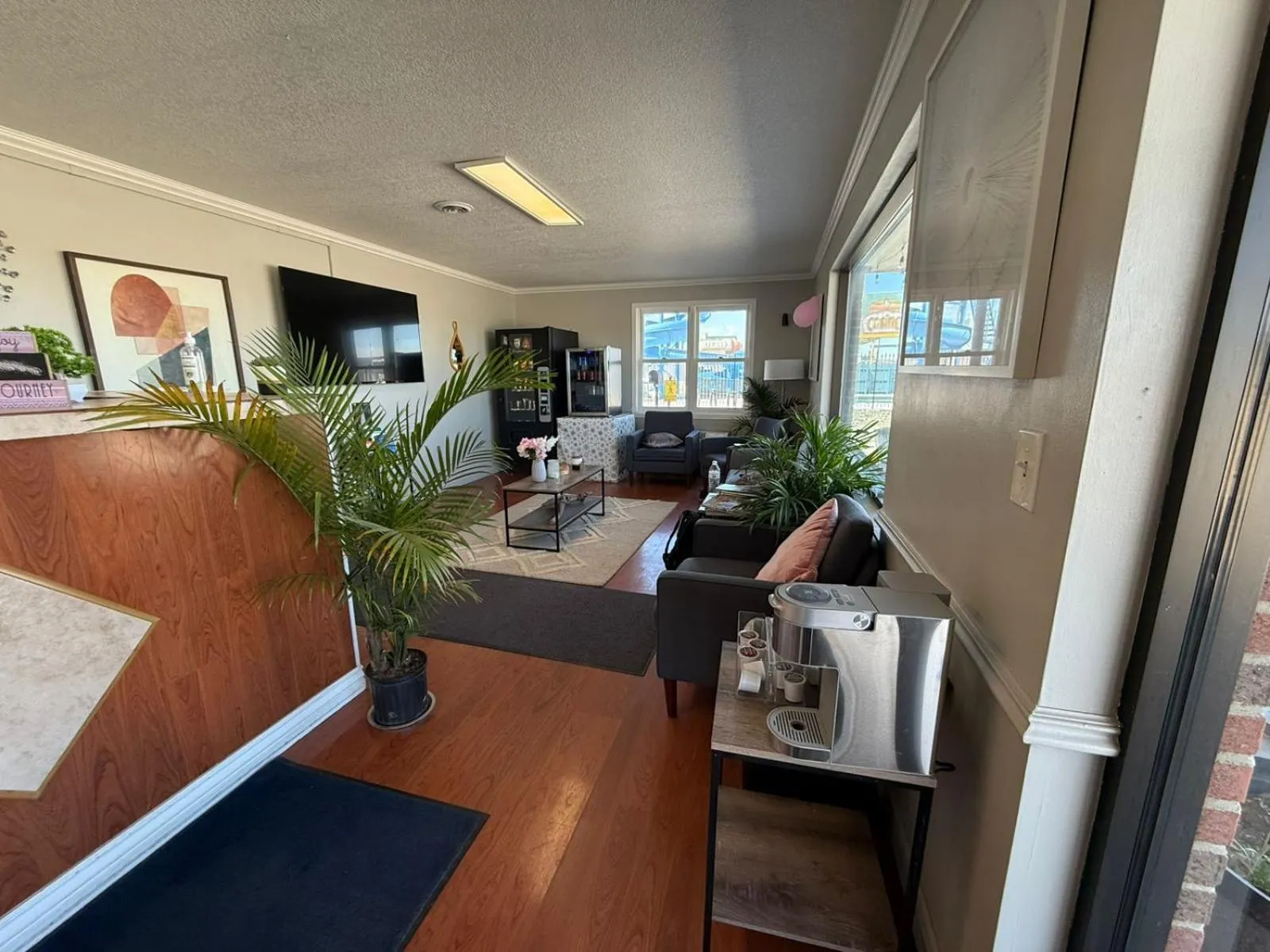 Lobby or reception in Hardin Lodge Little Bighorn Battlefield I-90
