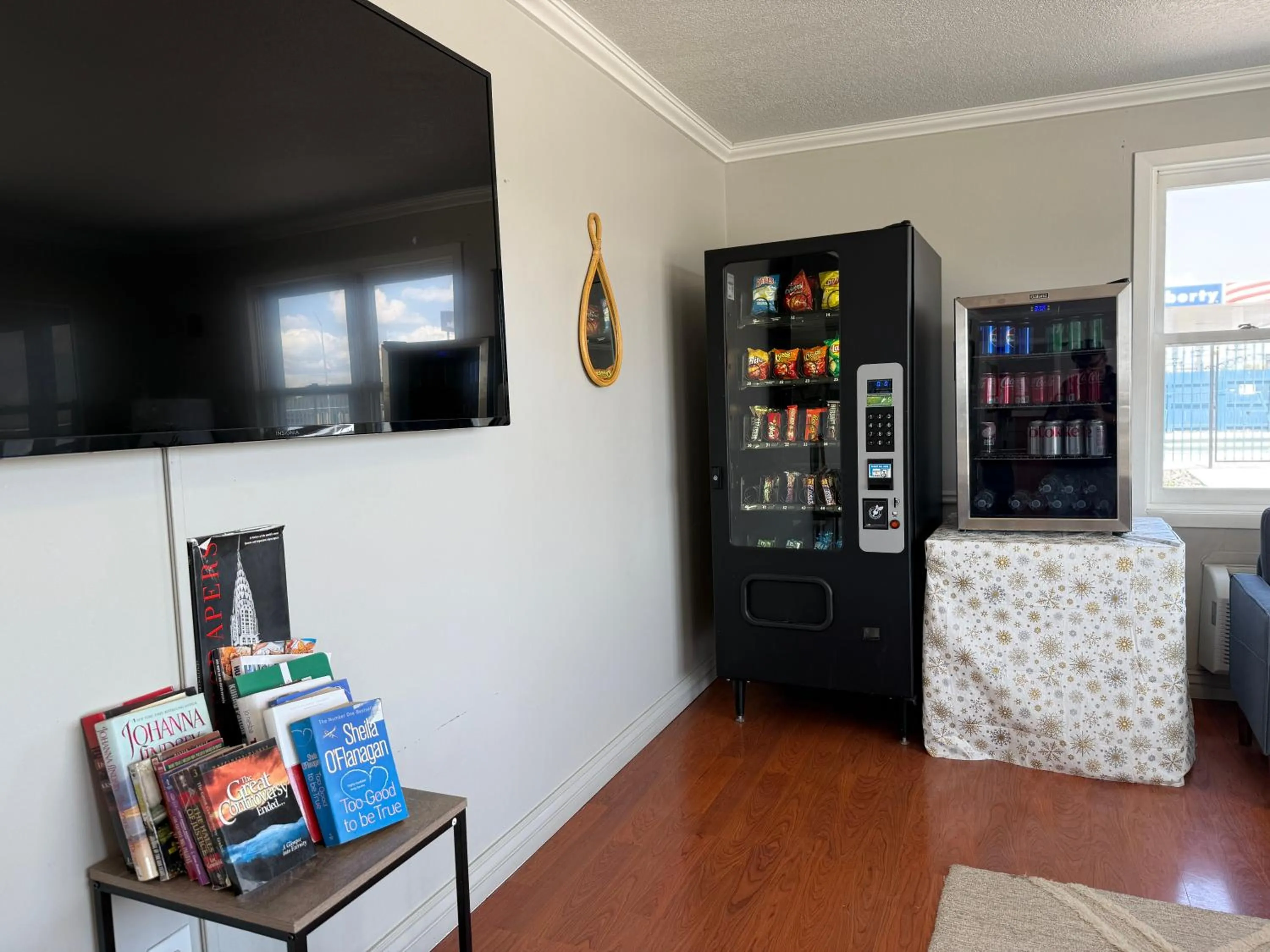 Lobby or reception in Hardin Lodge Little Bighorn Battlefield I-90