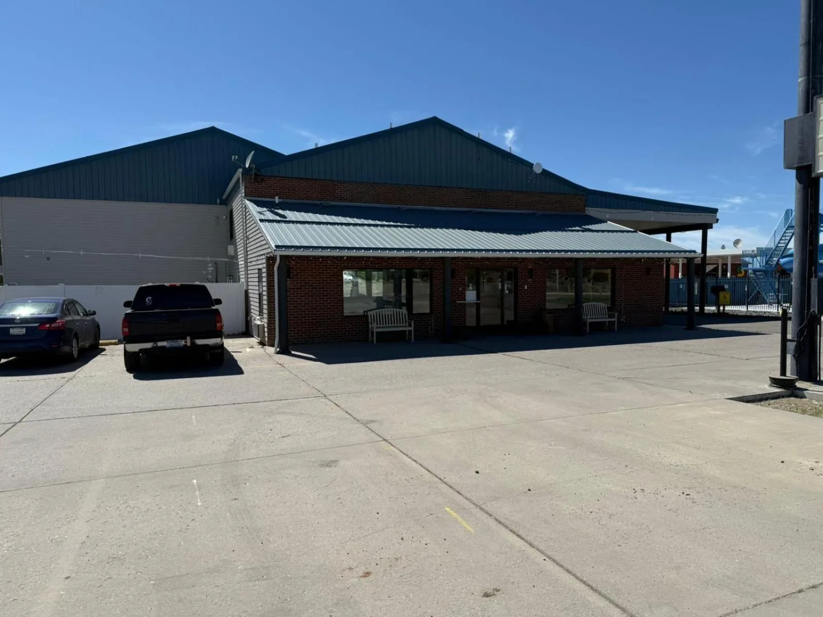 Parking in Hardin Lodge Little Bighorn Battlefield I-90