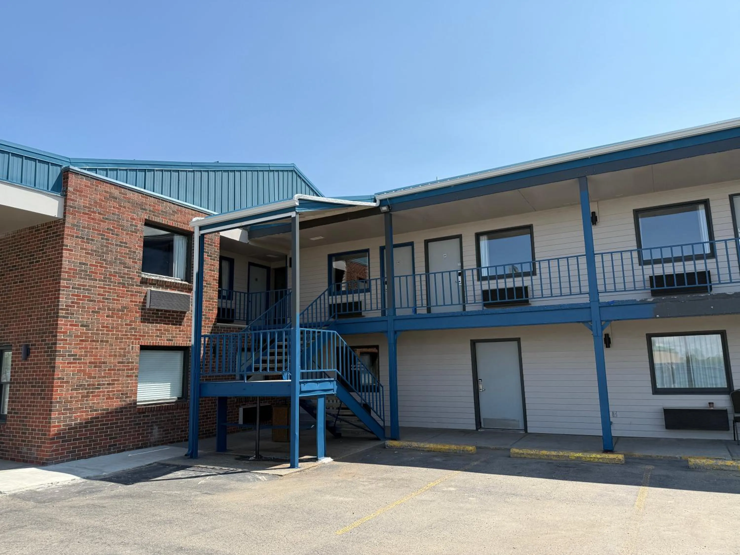 Property building in Hardin Lodge Little Bighorn Battlefield I-90