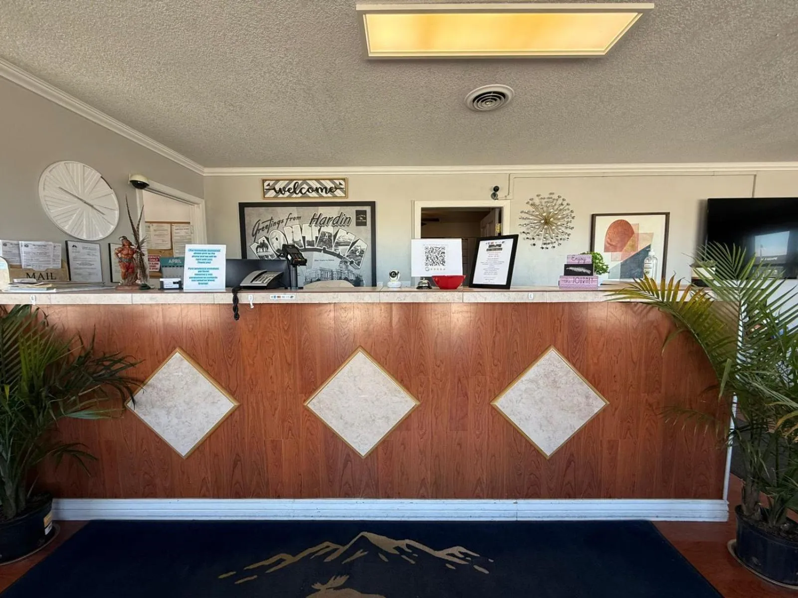 Lobby or reception in Hardin Lodge Little Bighorn Battlefield I-90