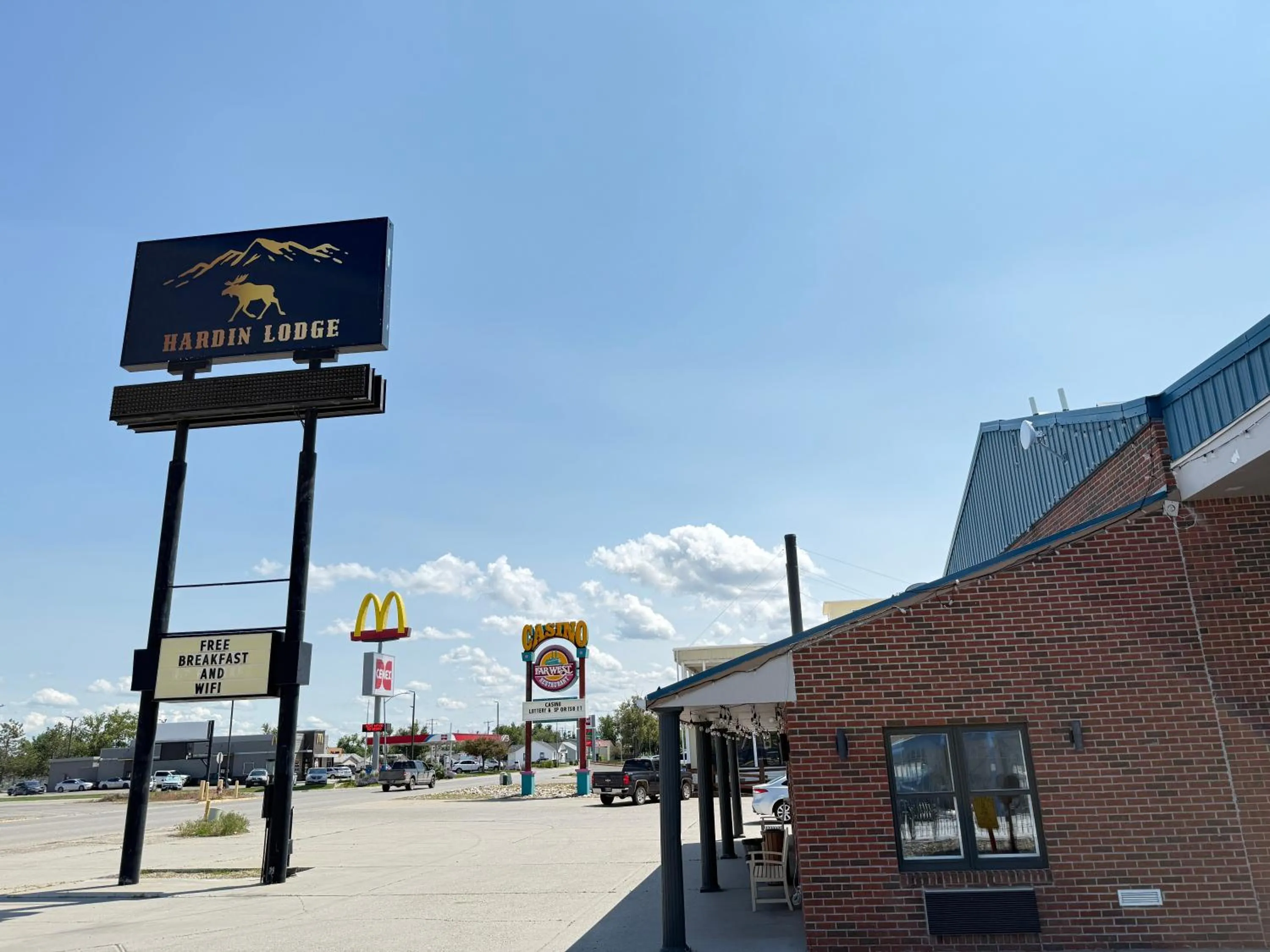 Facade/entrance in Hardin Lodge Little Bighorn Battlefield I-90