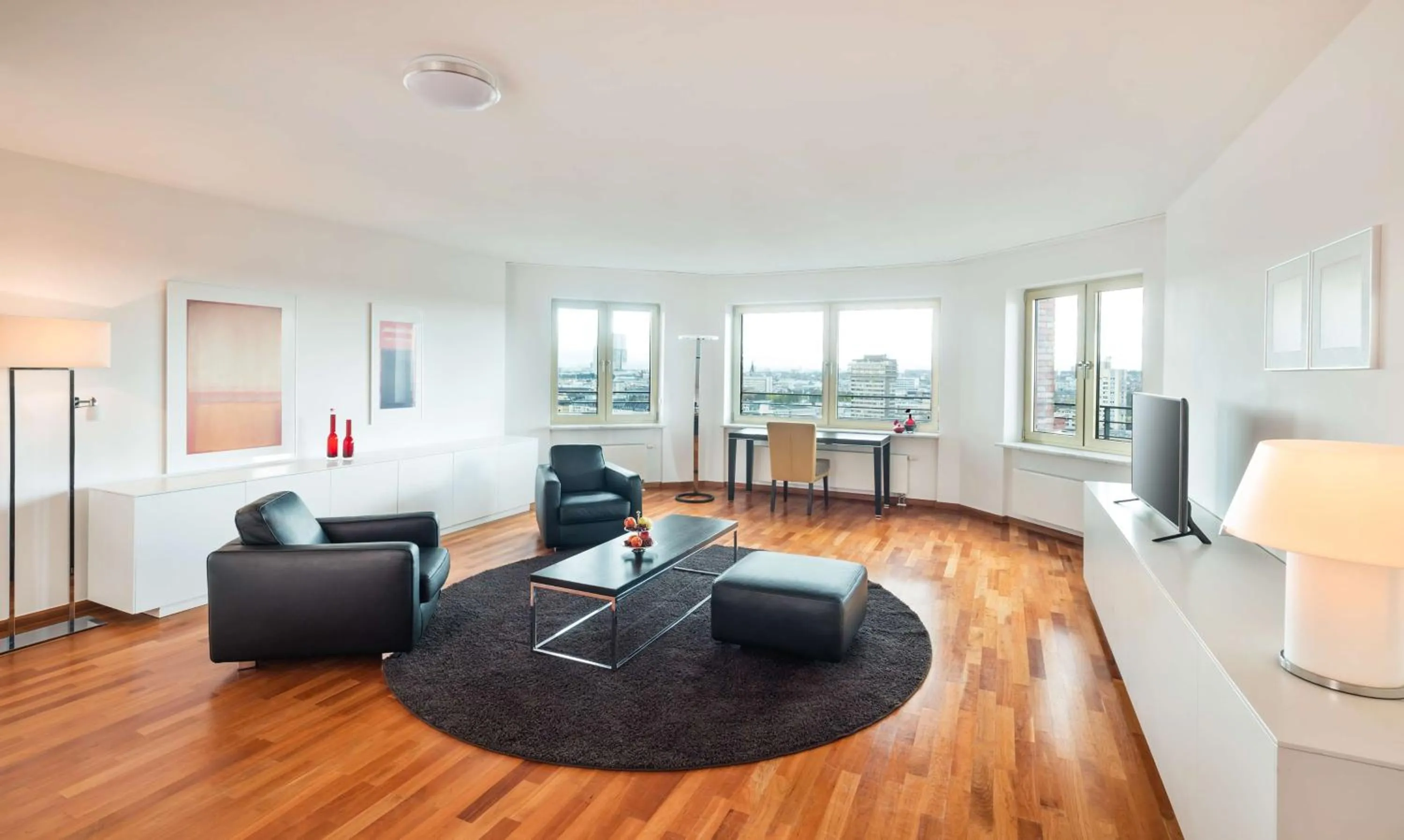 Photo of the whole room in Lindner Hotel Frankfurt Main Plaza, part of JdV by Hyatt