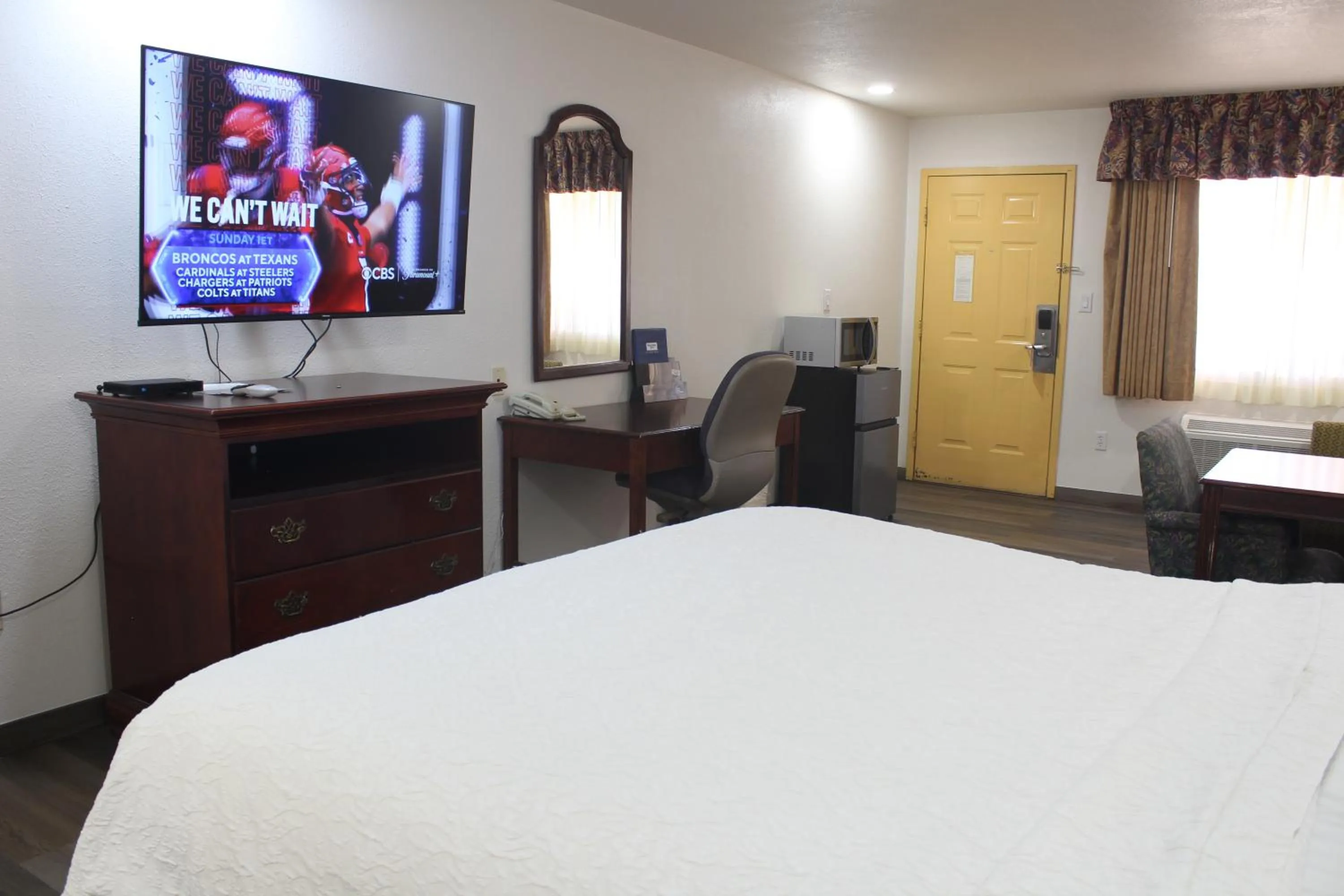 Bed in Rodeway Inn Tucumcari