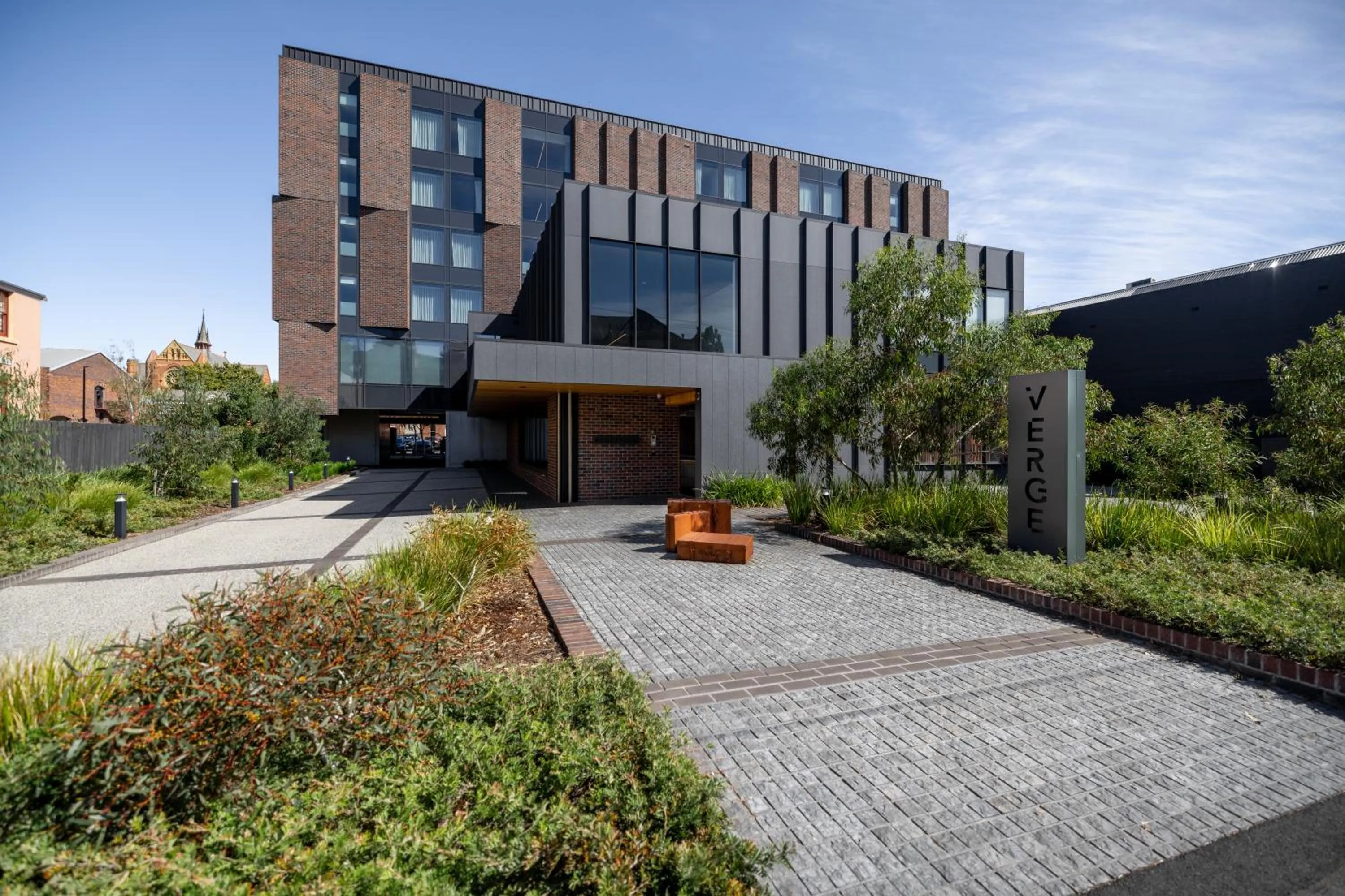 Property building in Hotel Verge Launceston