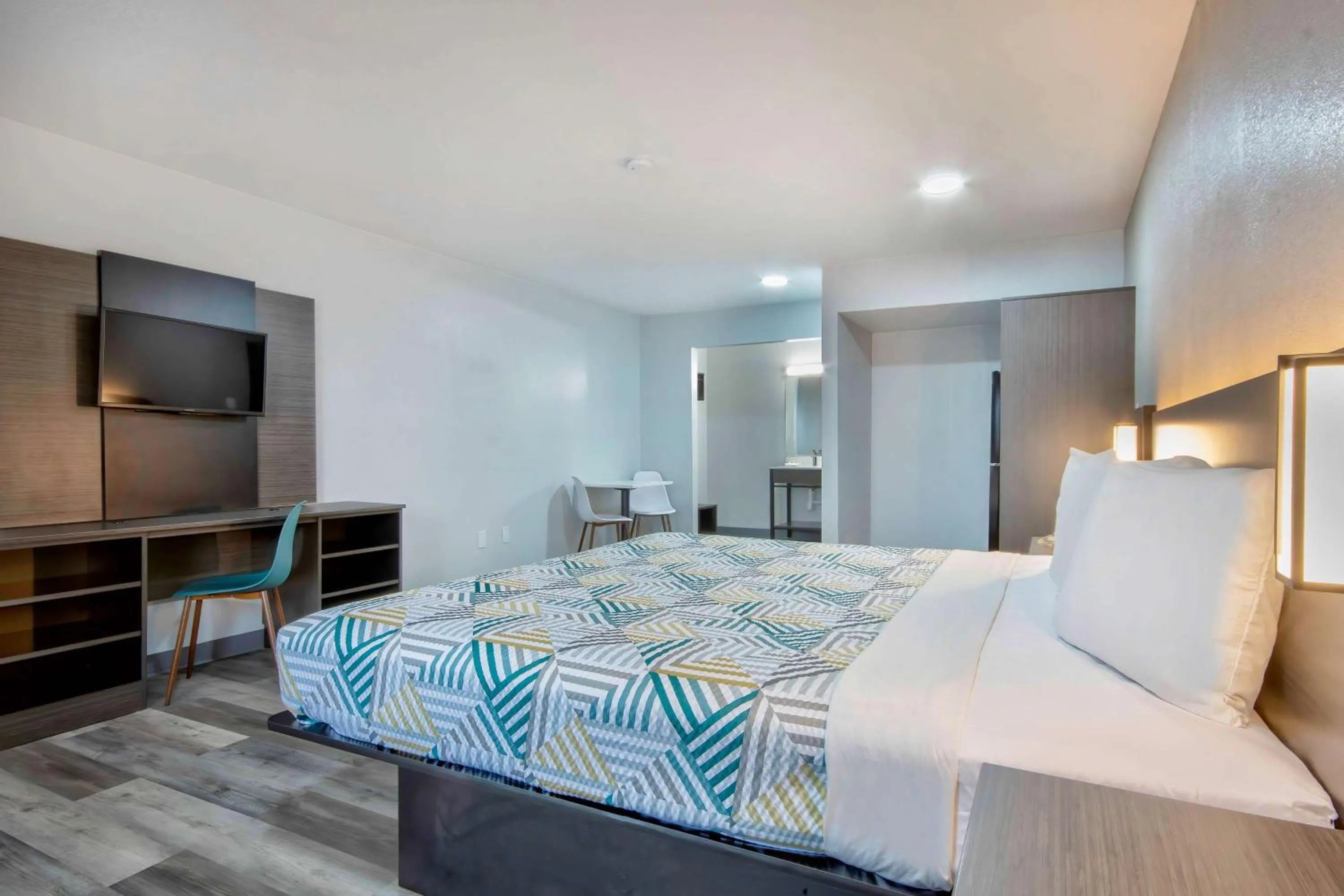 Bedroom, Bed in Motel 6 Texarkana, TX