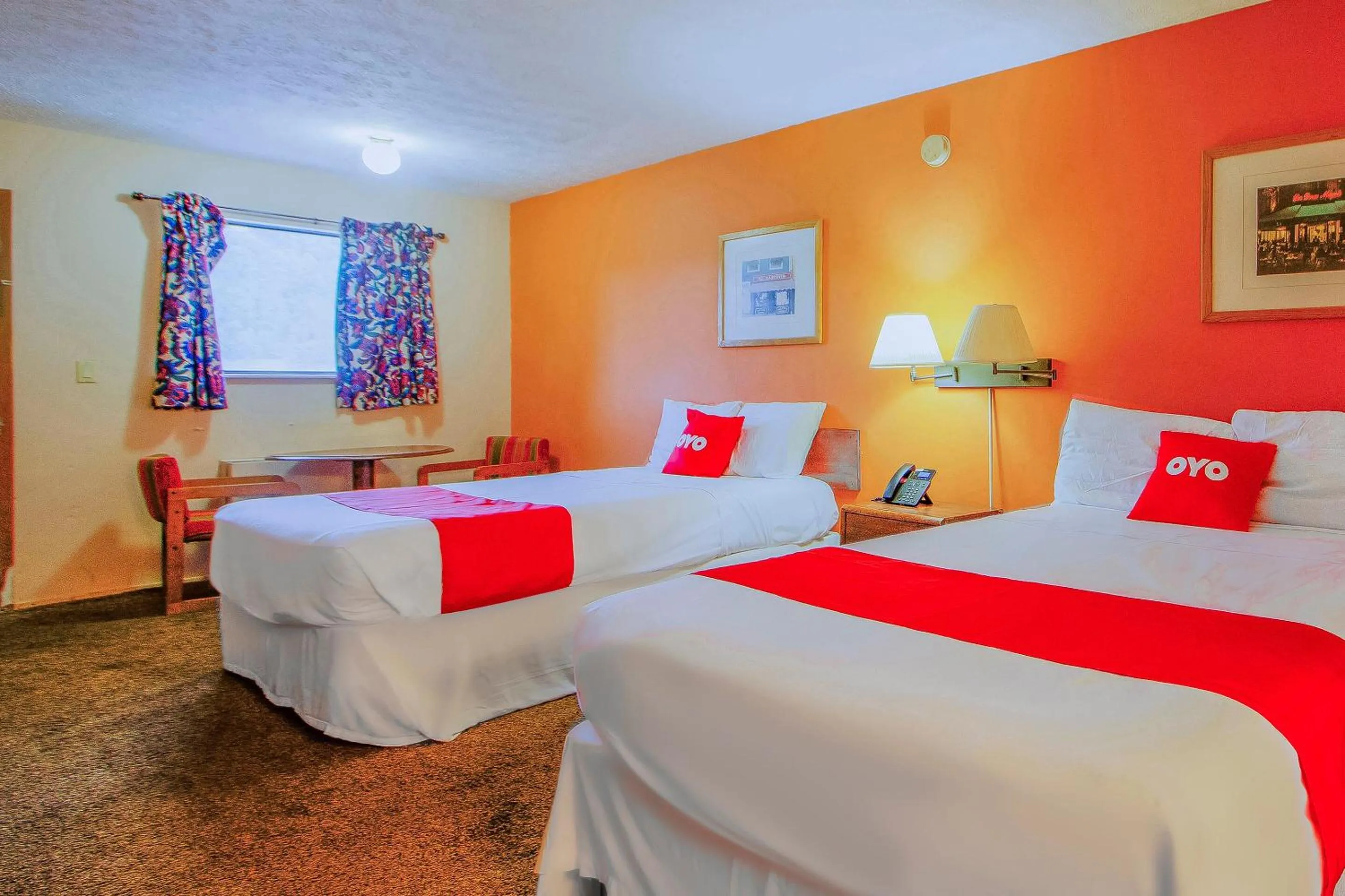 Bedroom, Bed in OYO Hotel Chapmanville Inn, WV - Hwy 119