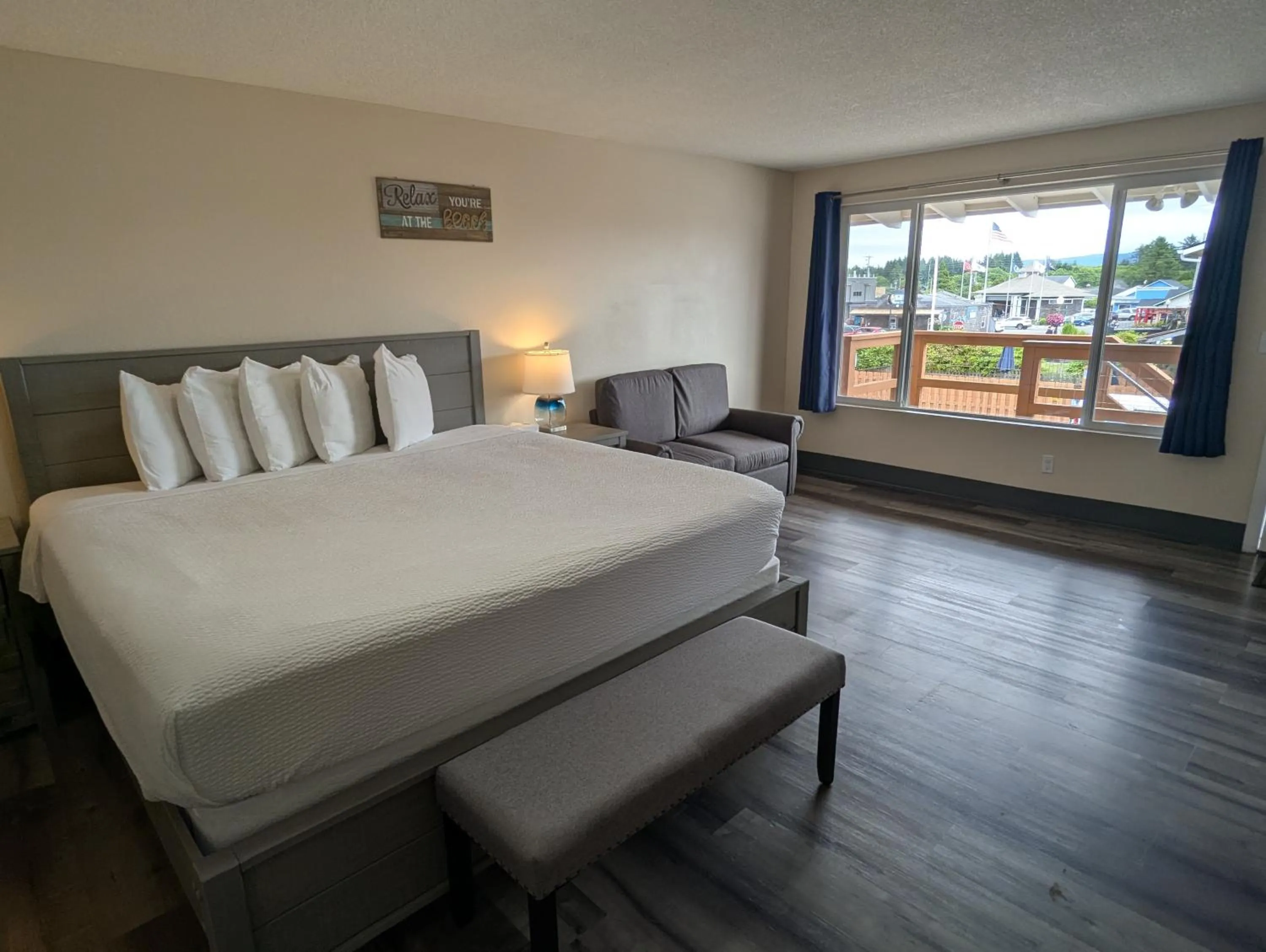 Bed in Inn at the Sea