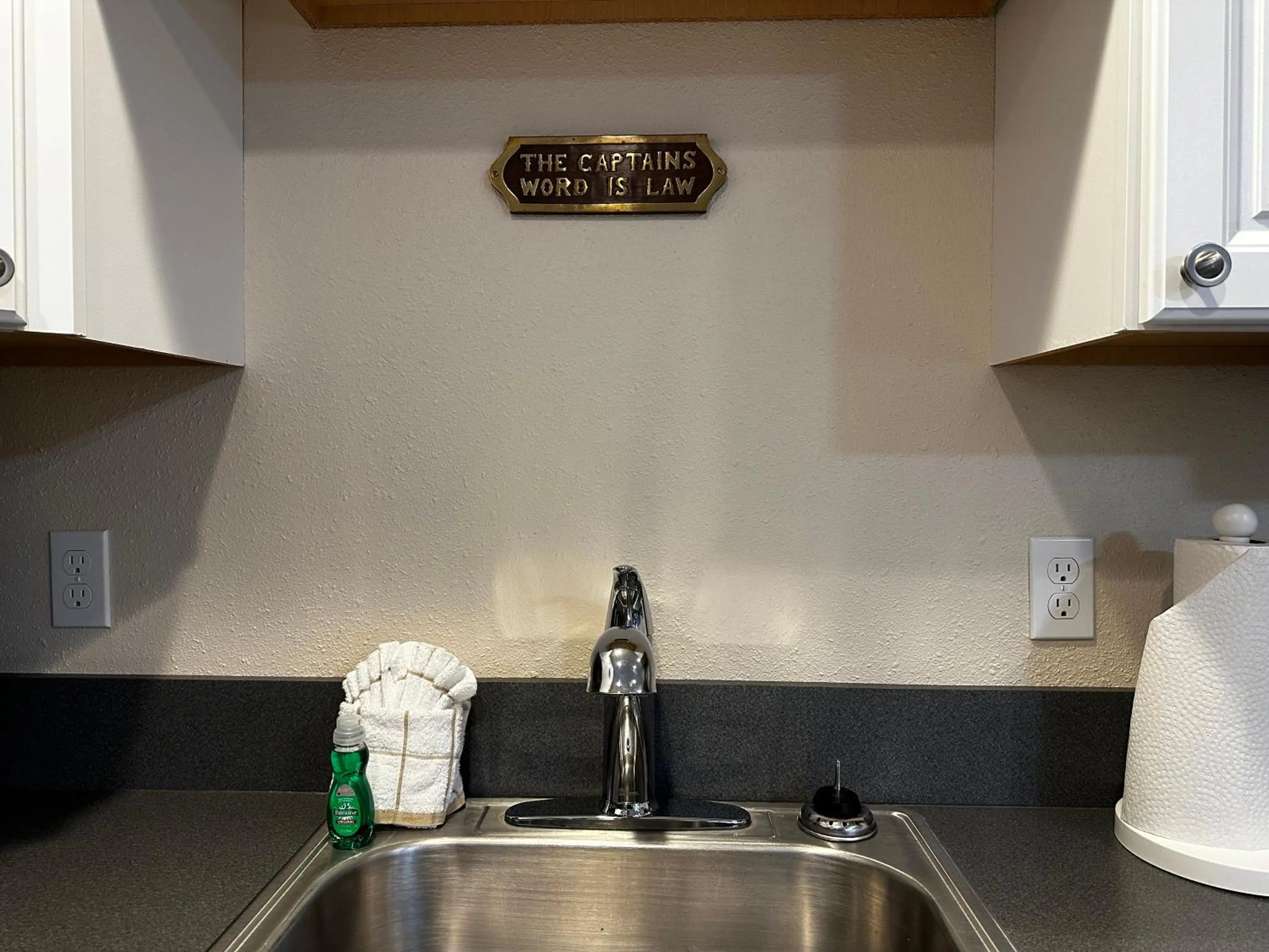 Kitchen or kitchenette in Inn at the Sea