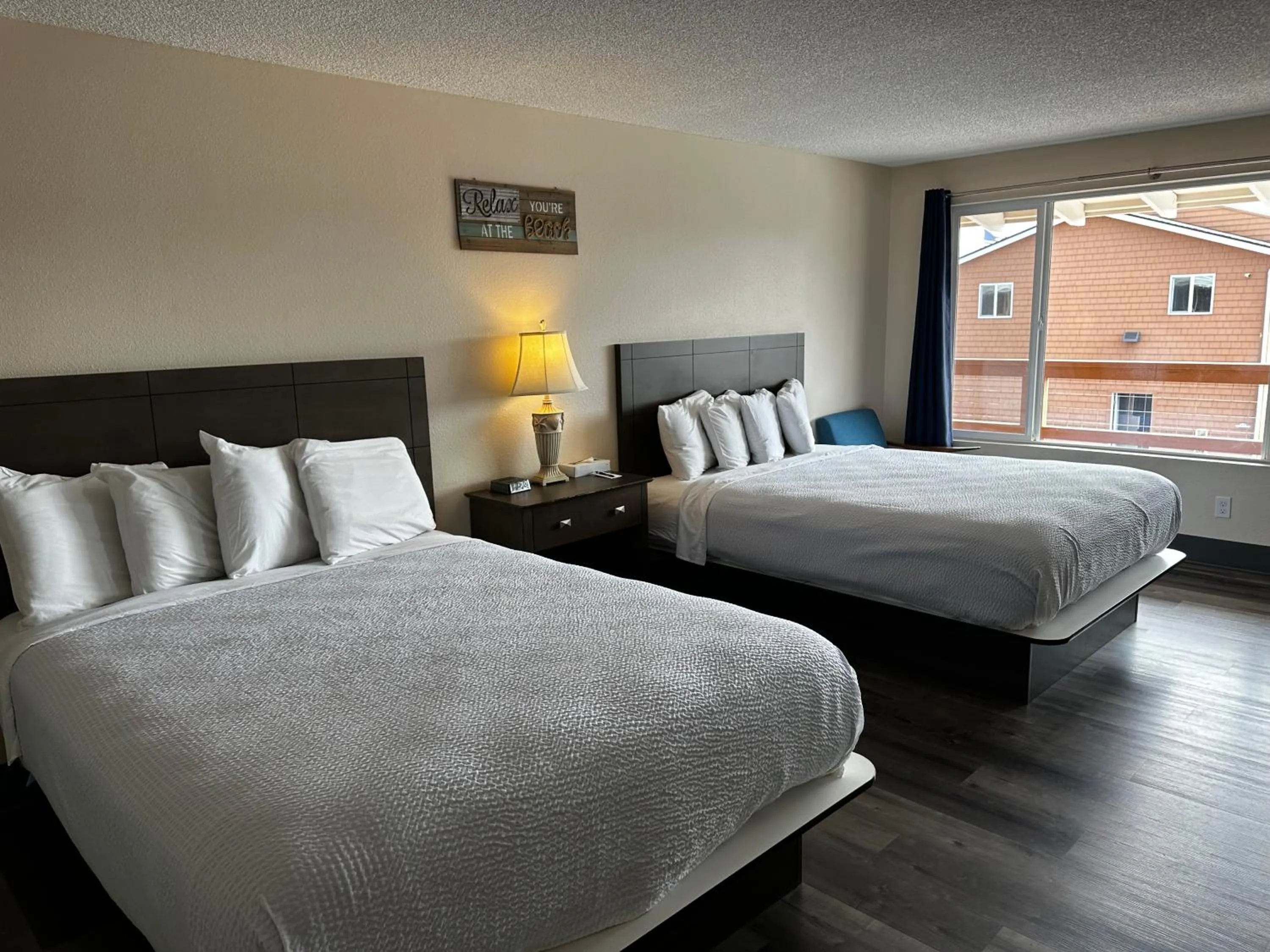 Bedroom, Bed in Inn at the Sea