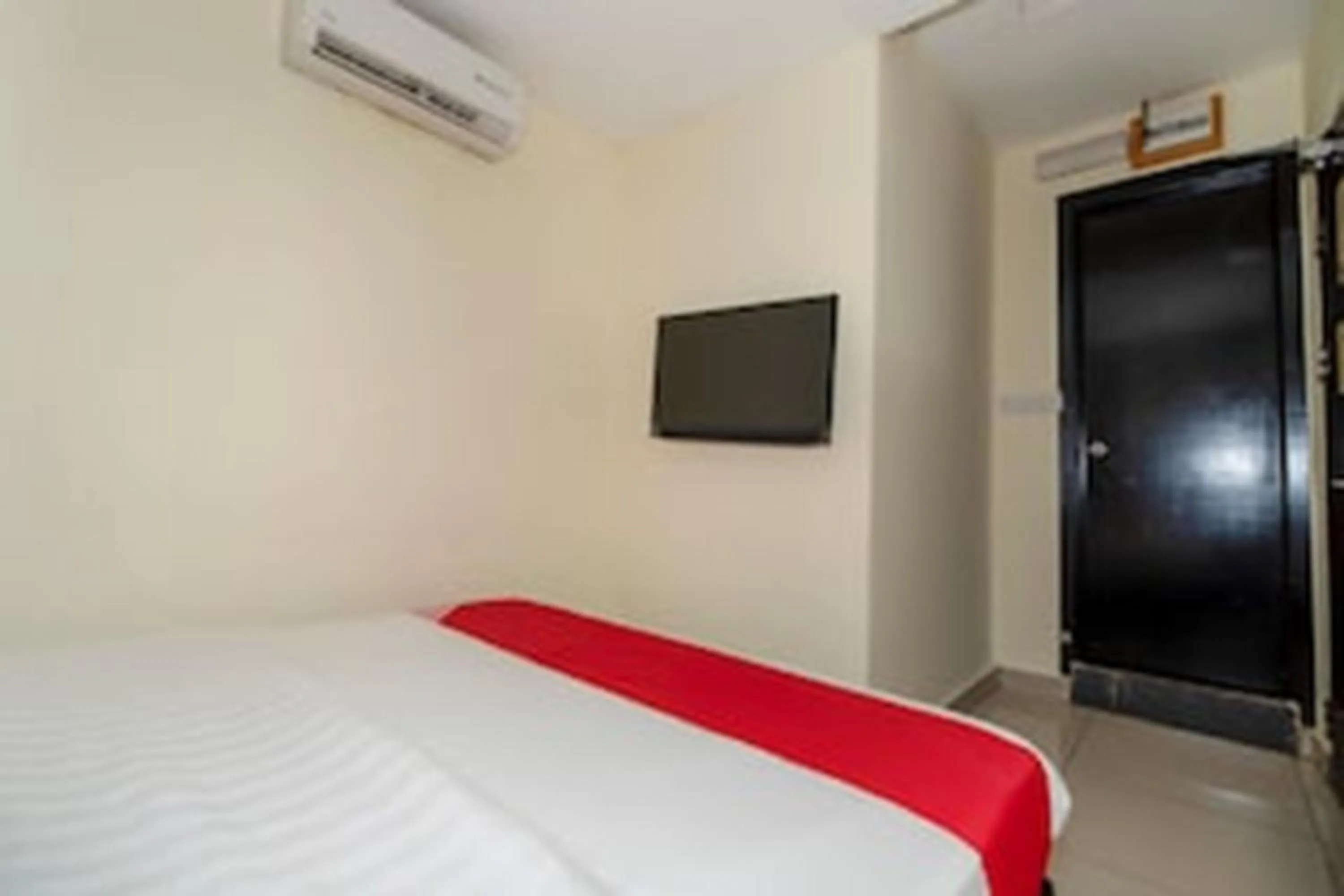 Photo of the whole room in Hotel O Stay Inn