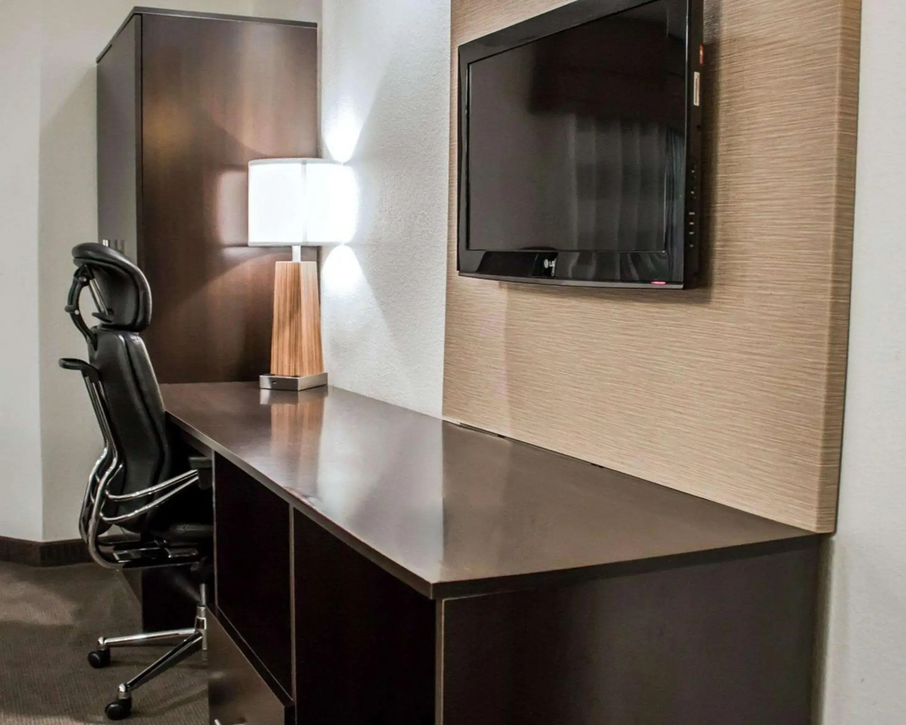 Double Room with Two Double Beds with View - Non-Smoking in Sleep Inn Summersville - New River Gorge Area Double Room with Two Double Beds with View - Non-Smoking in Sleep Inn Summersville - New River Gorge Area