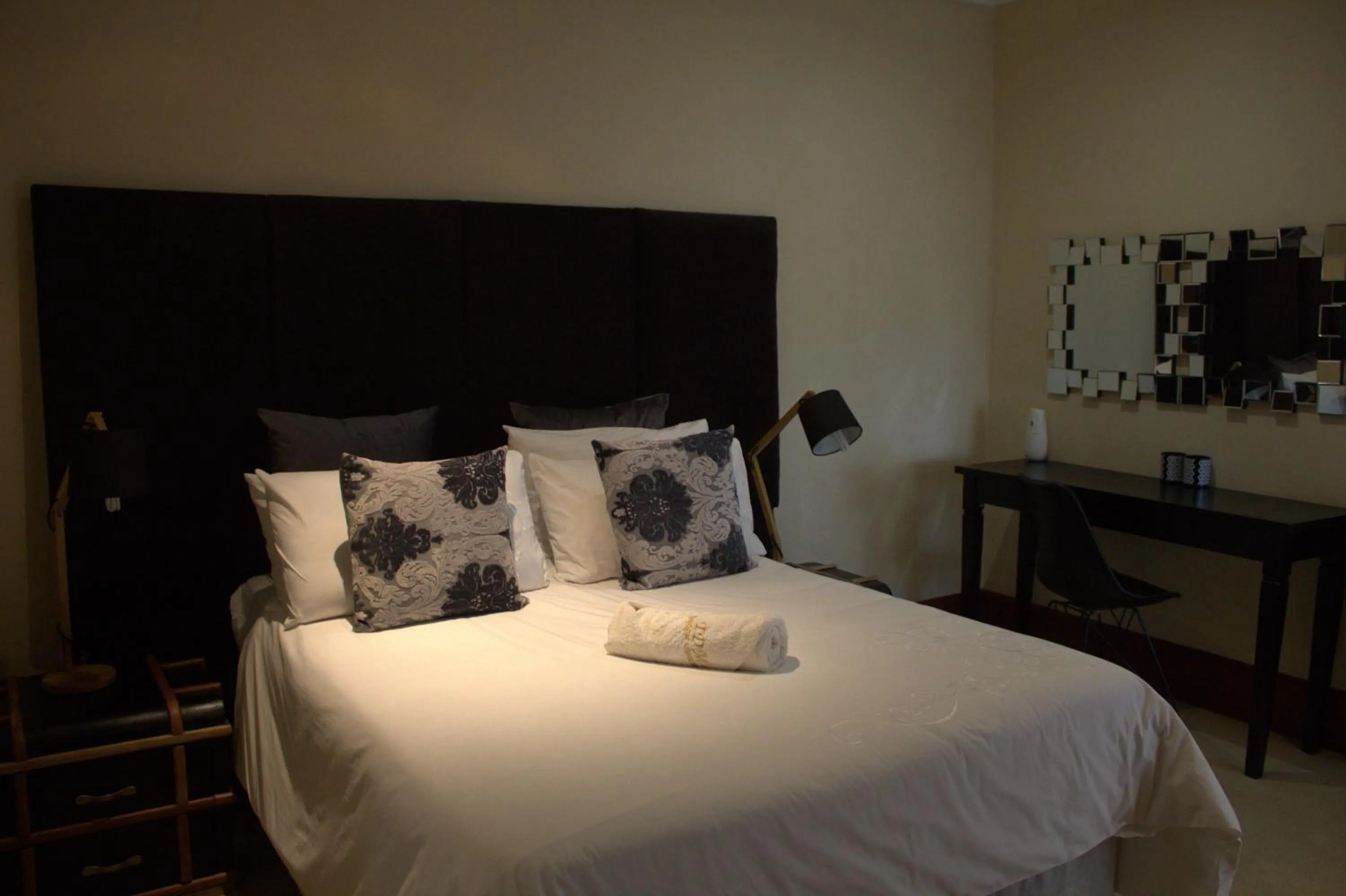 Bed in TDM's Boutique Guest House