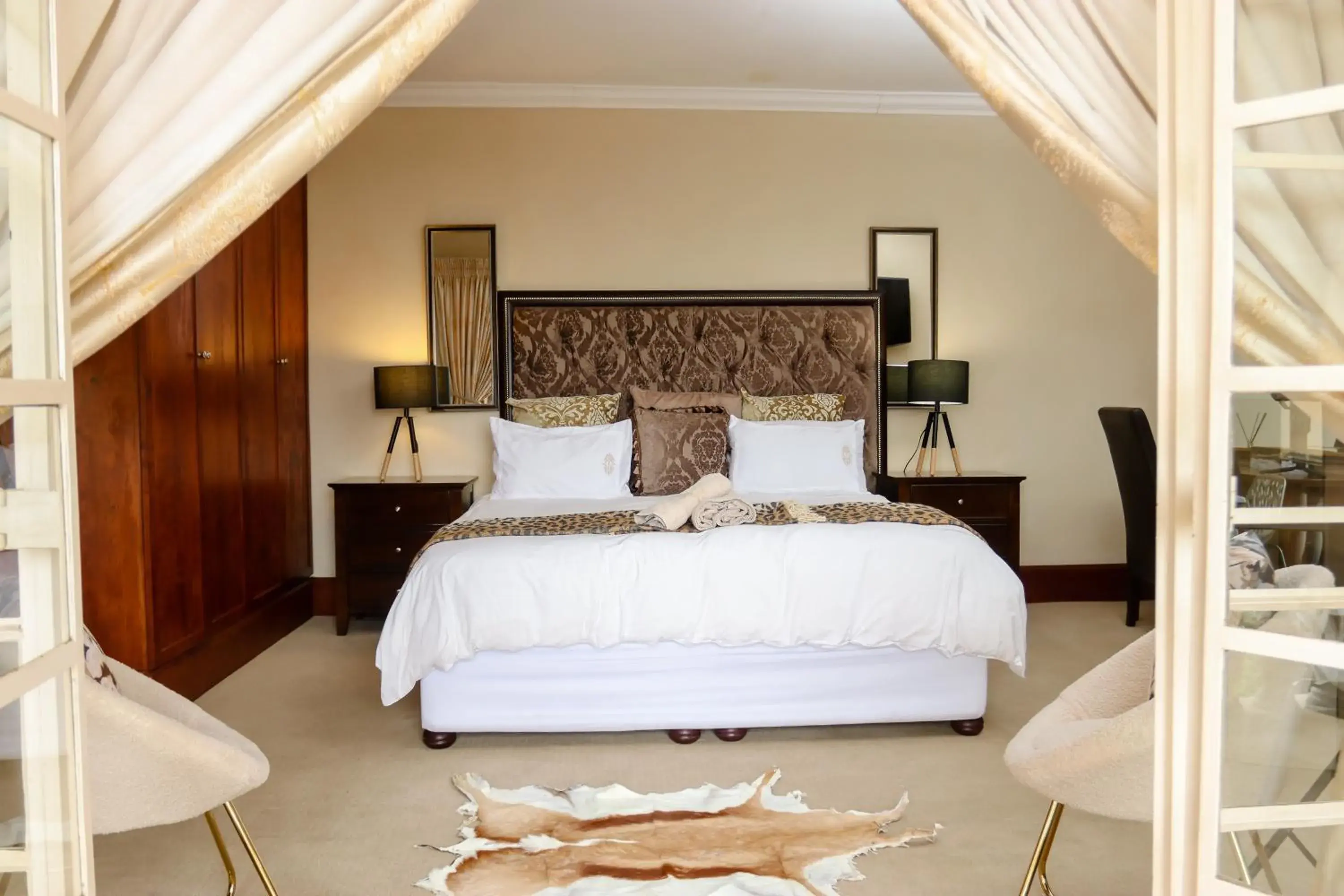 Executive King Room in TDM's Boutique Guest House Executive King Room in TDM's Boutique Guest House