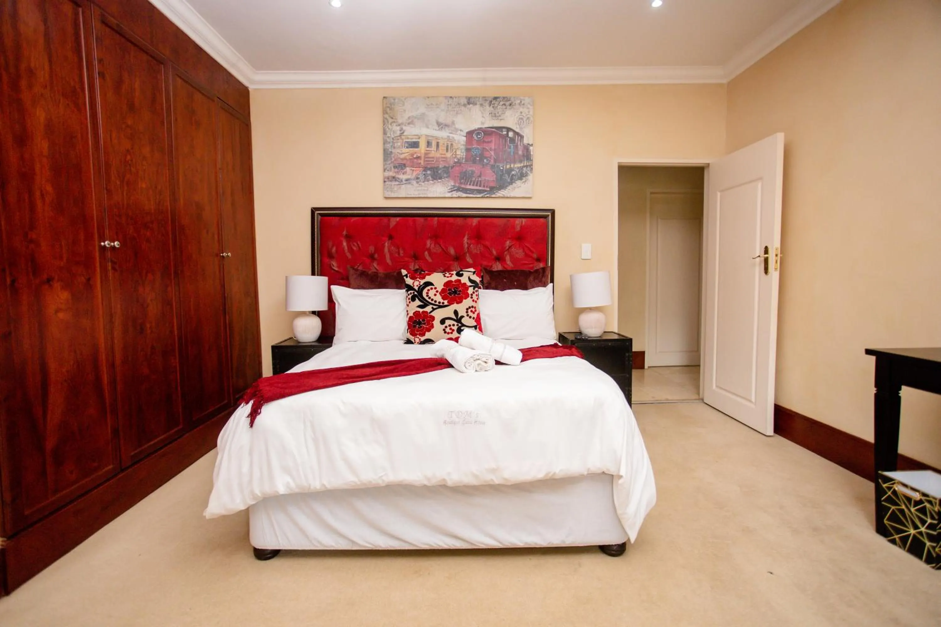 Bedroom, Bed in TDM's Boutique Guest House