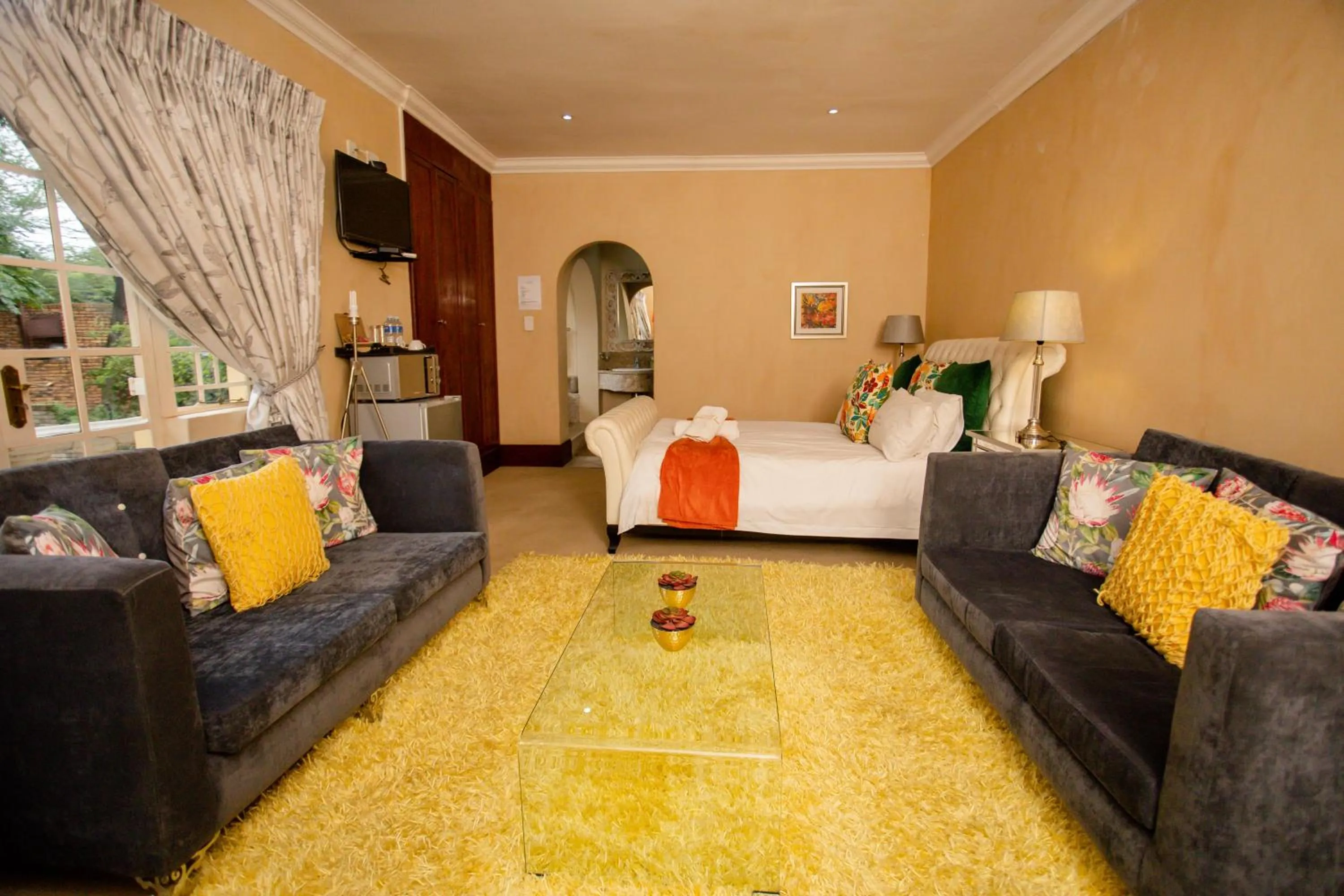 TV and multimedia, Bed in TDM's Boutique Guest House