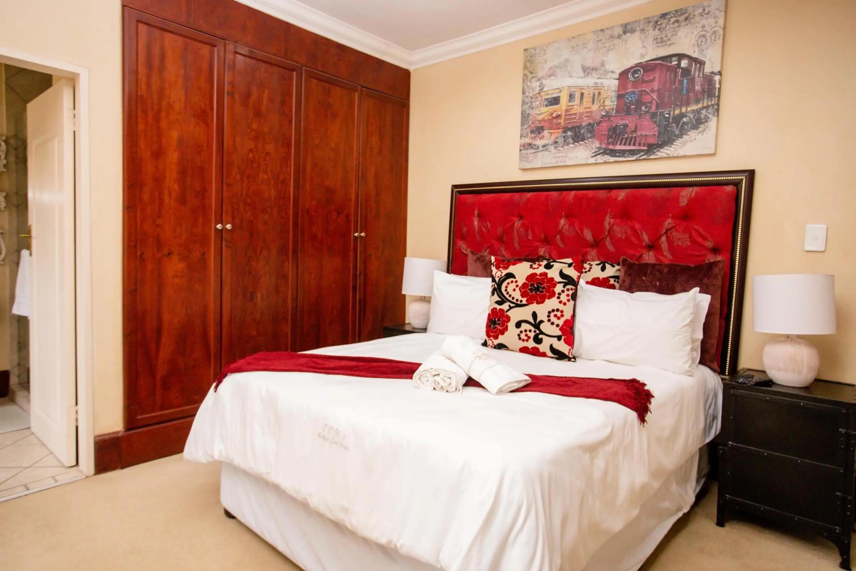 Bedroom, Bed in TDM's Boutique Guest House
