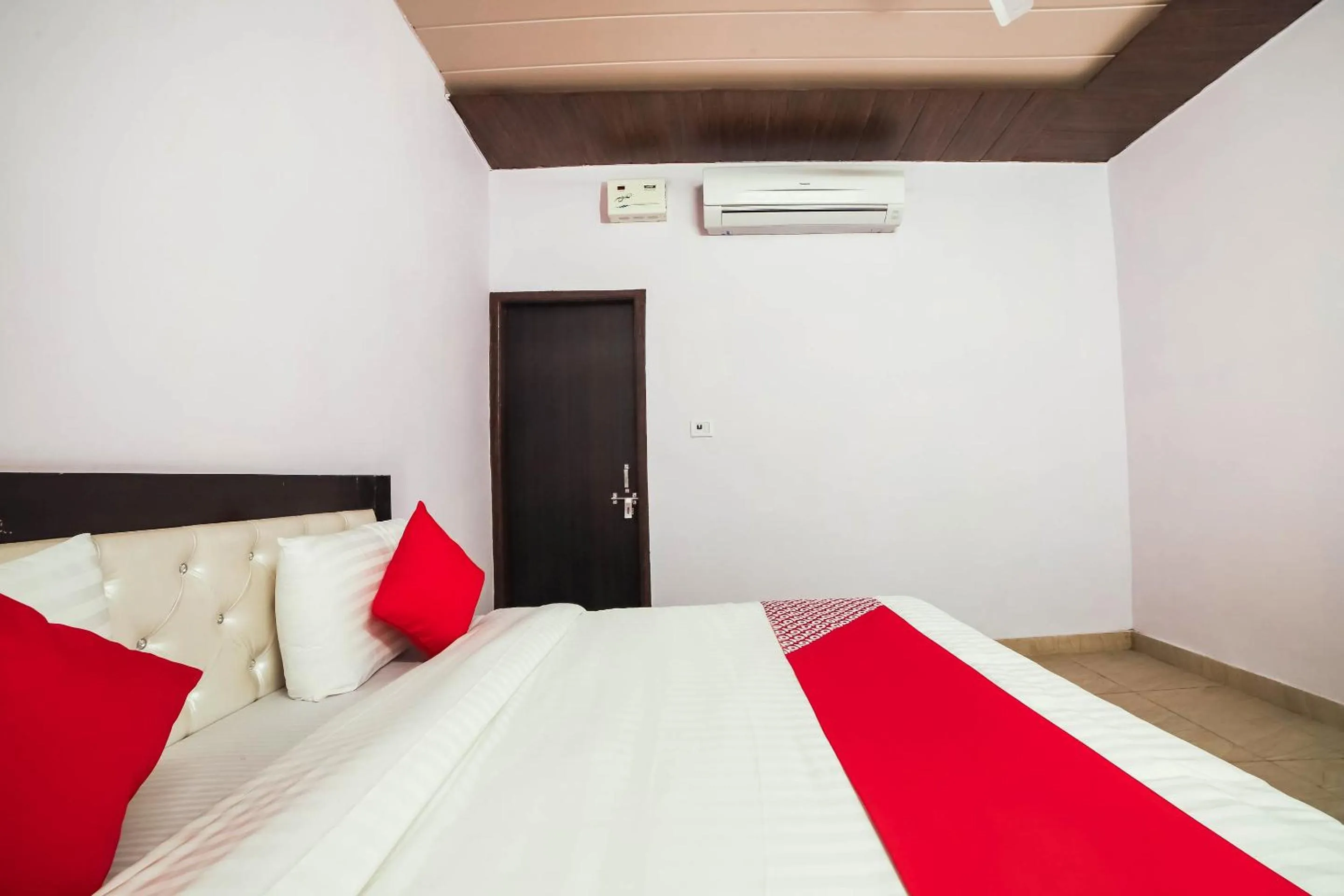 Bedroom, Bed in OYO Kl Khari Inn