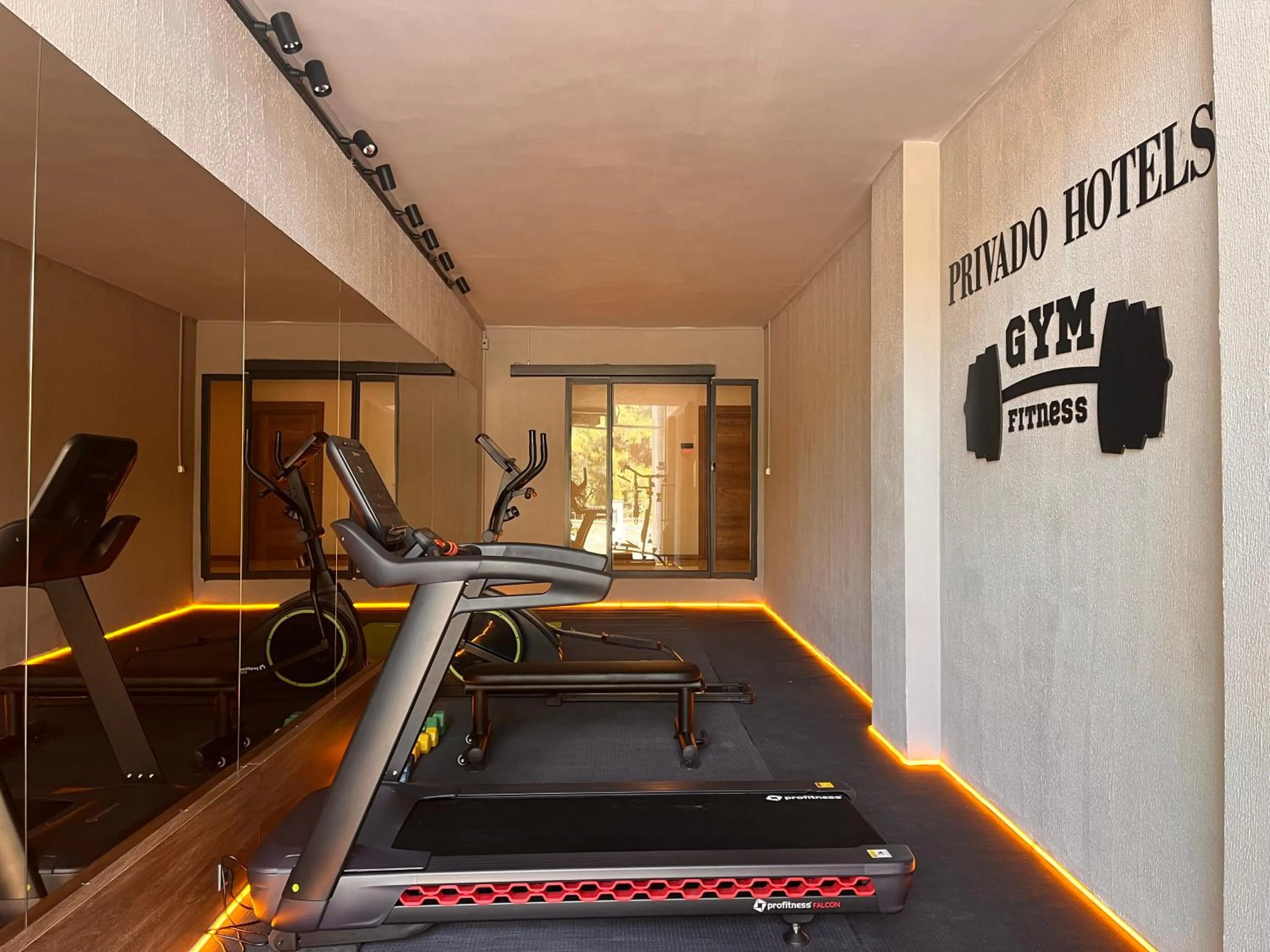 Fitness centre/facilities in PRIVADO HOTELS