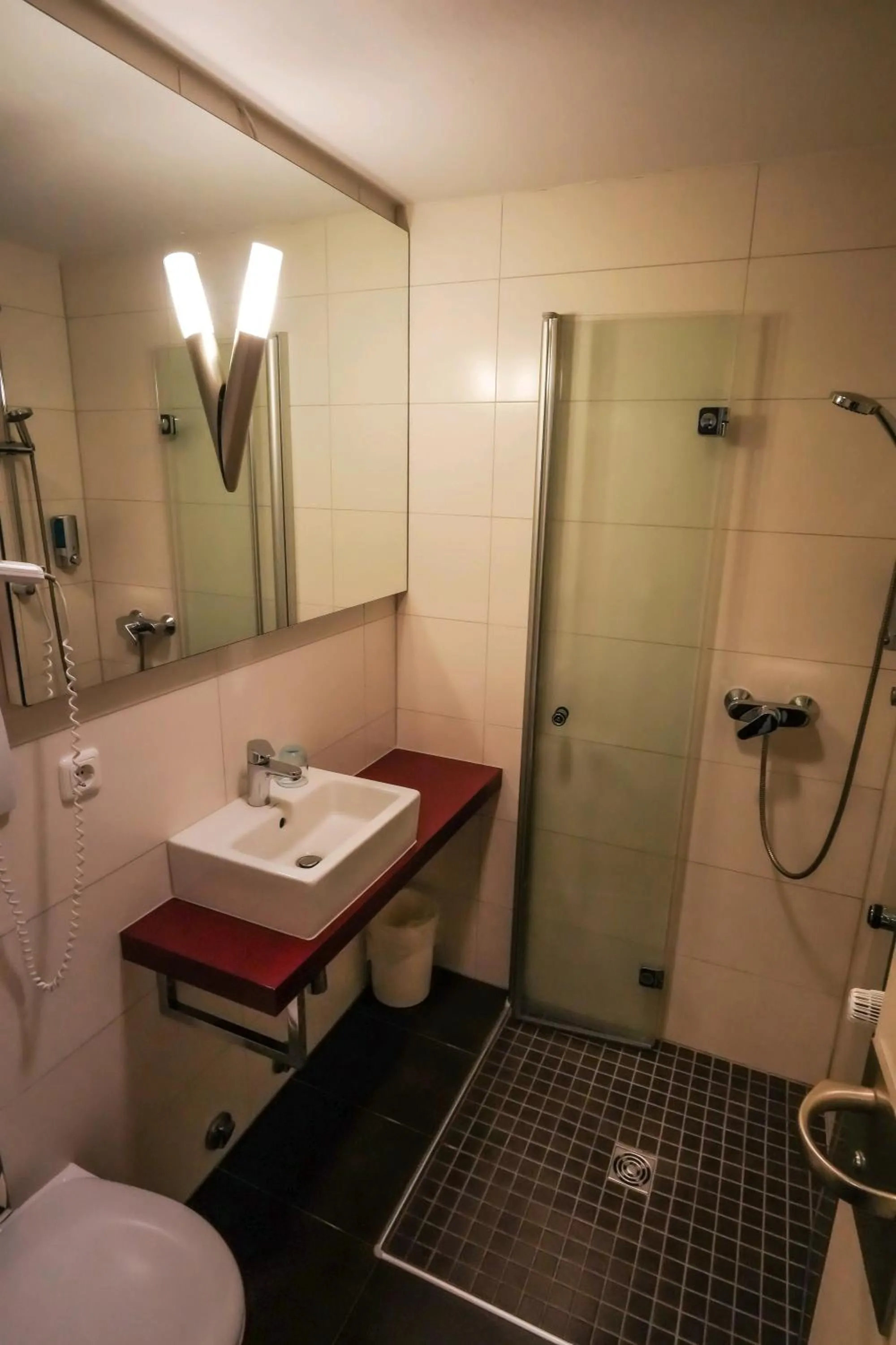 Shower in Hotel Stadt Daun