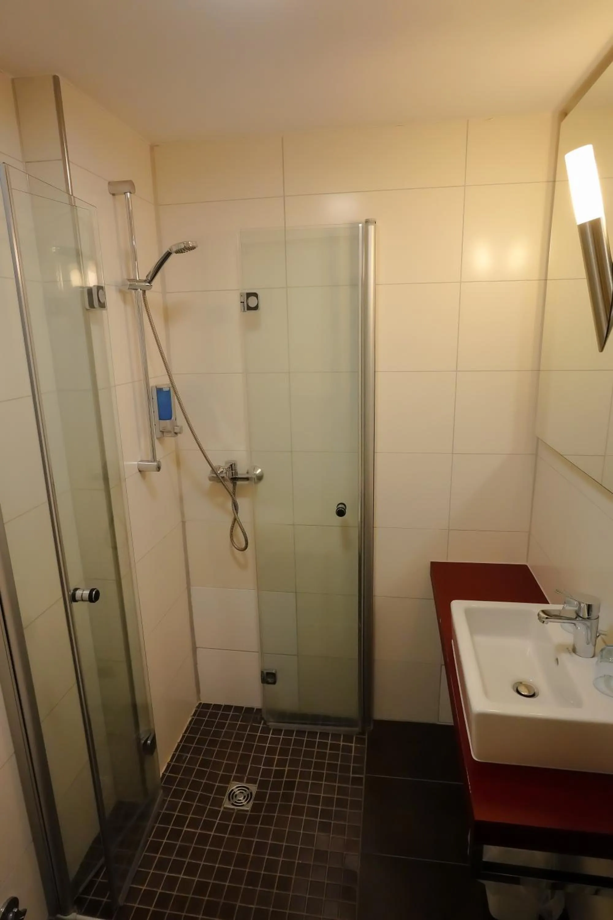 Shower in Hotel Stadt Daun