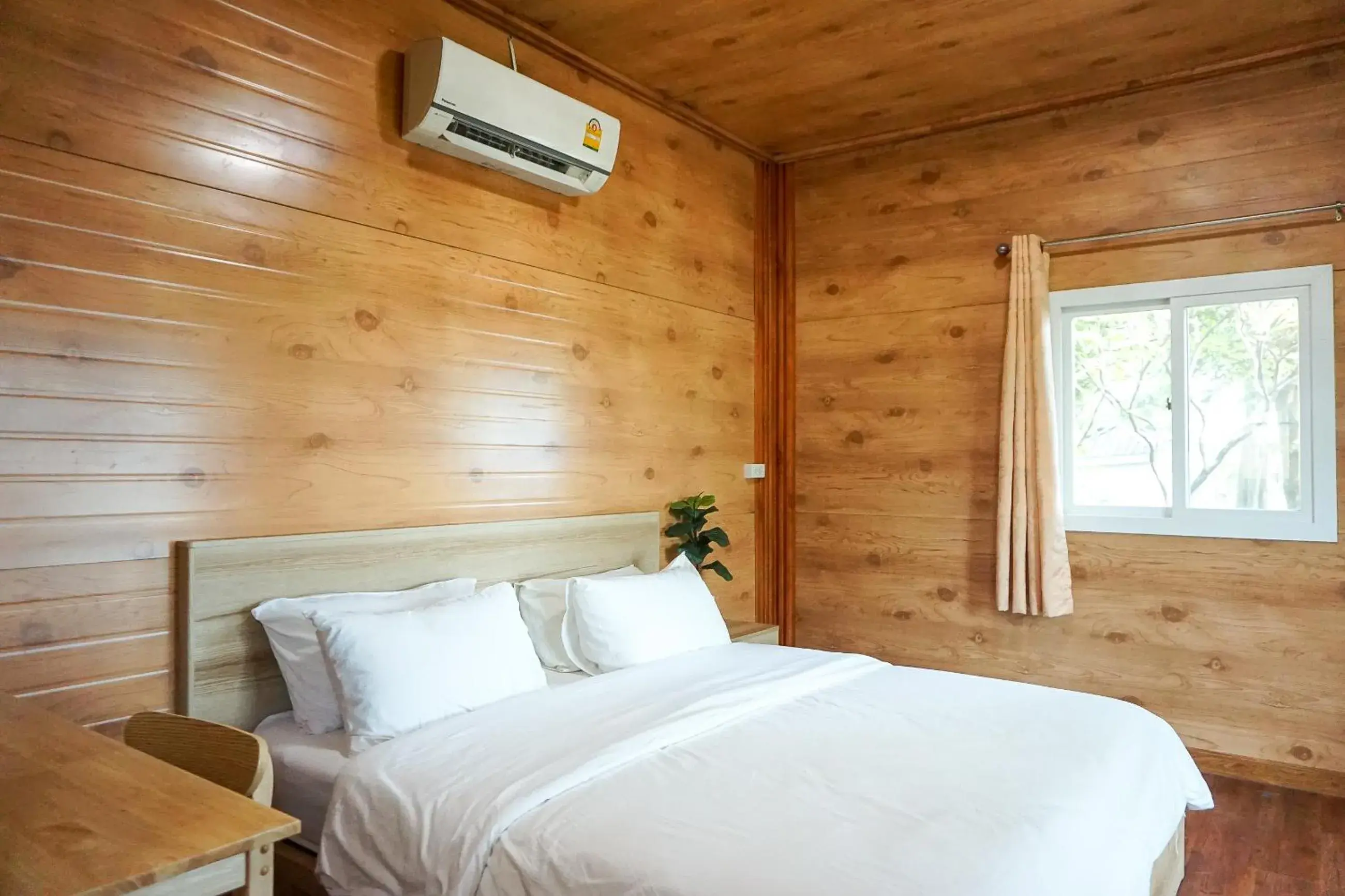 Cottage with Garden View in Beung Sampathuan Nakornchaisri Resort Cottage with Garden View in Beung Sampathuan Nakornchaisri Resort