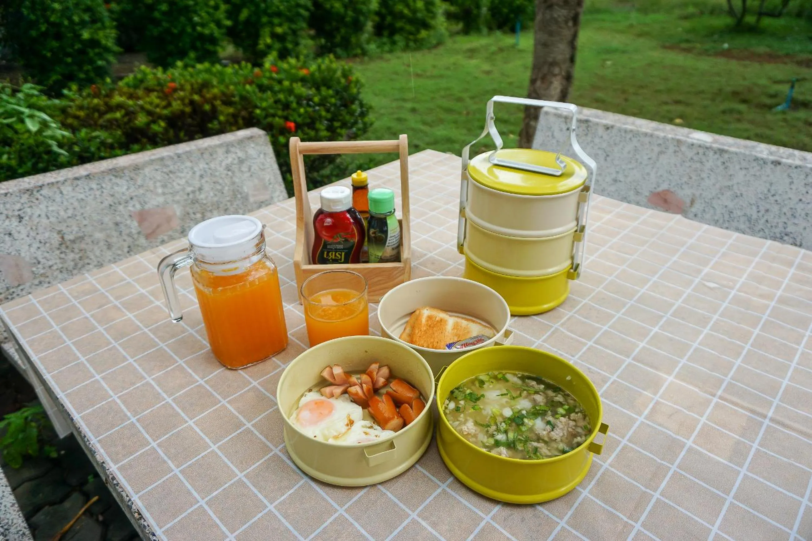 Breakfast in Beung Sampathuan Nakornchaisri Resort