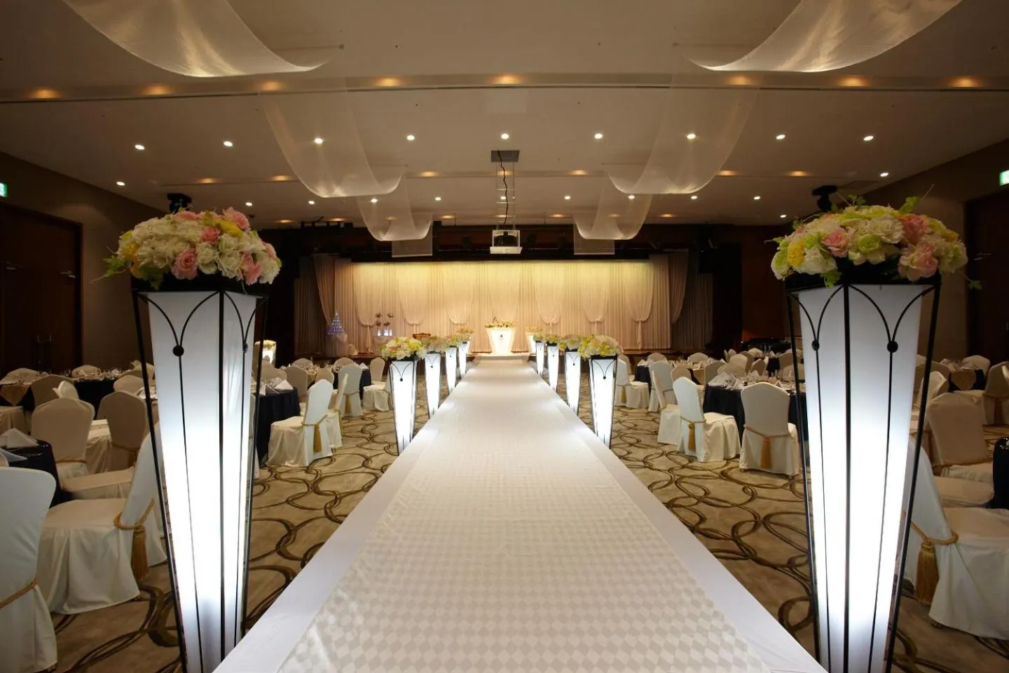 Property building in Tops10 Resort Donggang Cistar